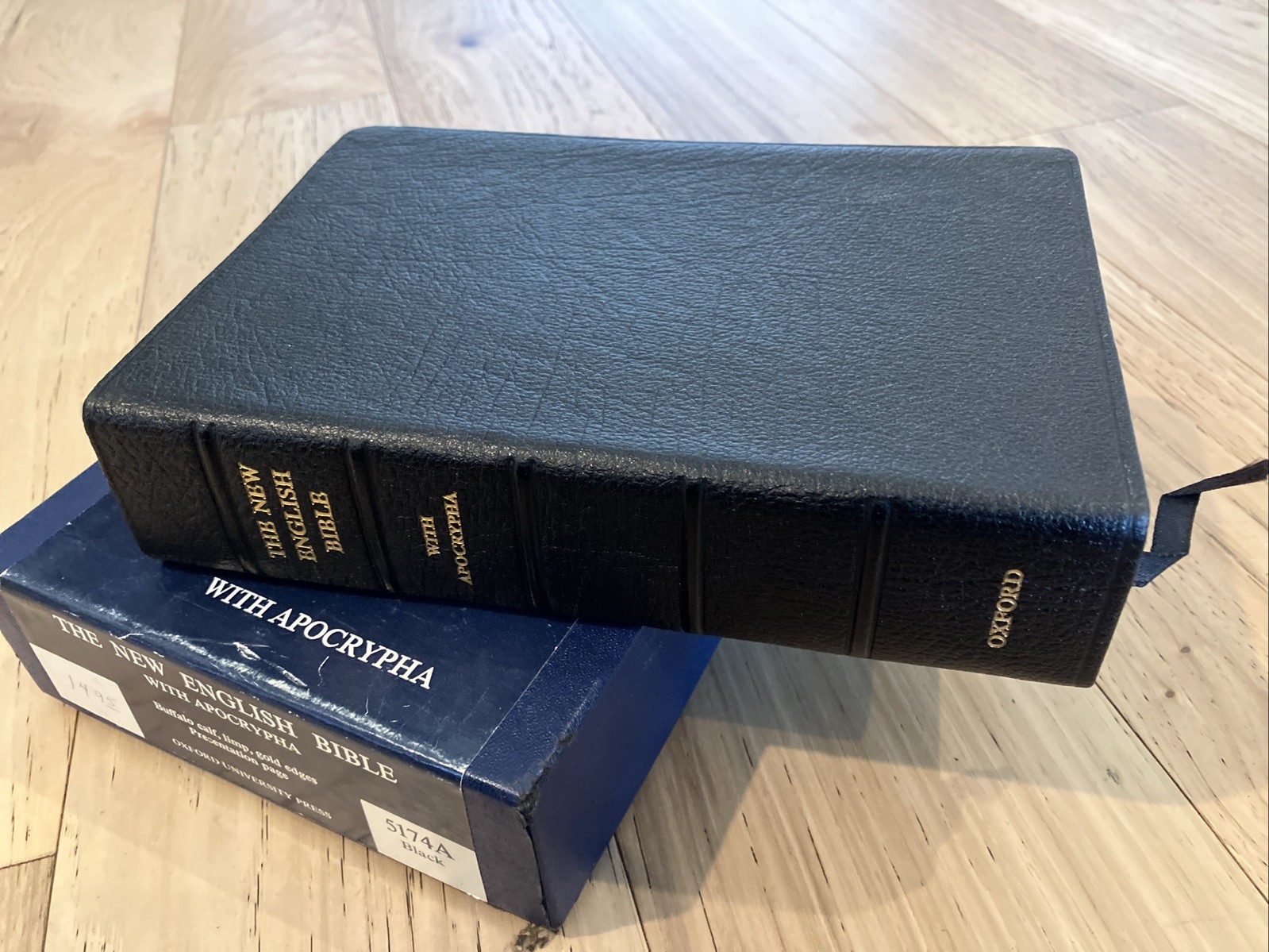 Oxford New English Bible NEB Apocrypha Buffalo Calf Genuine Leather 5174A in Box