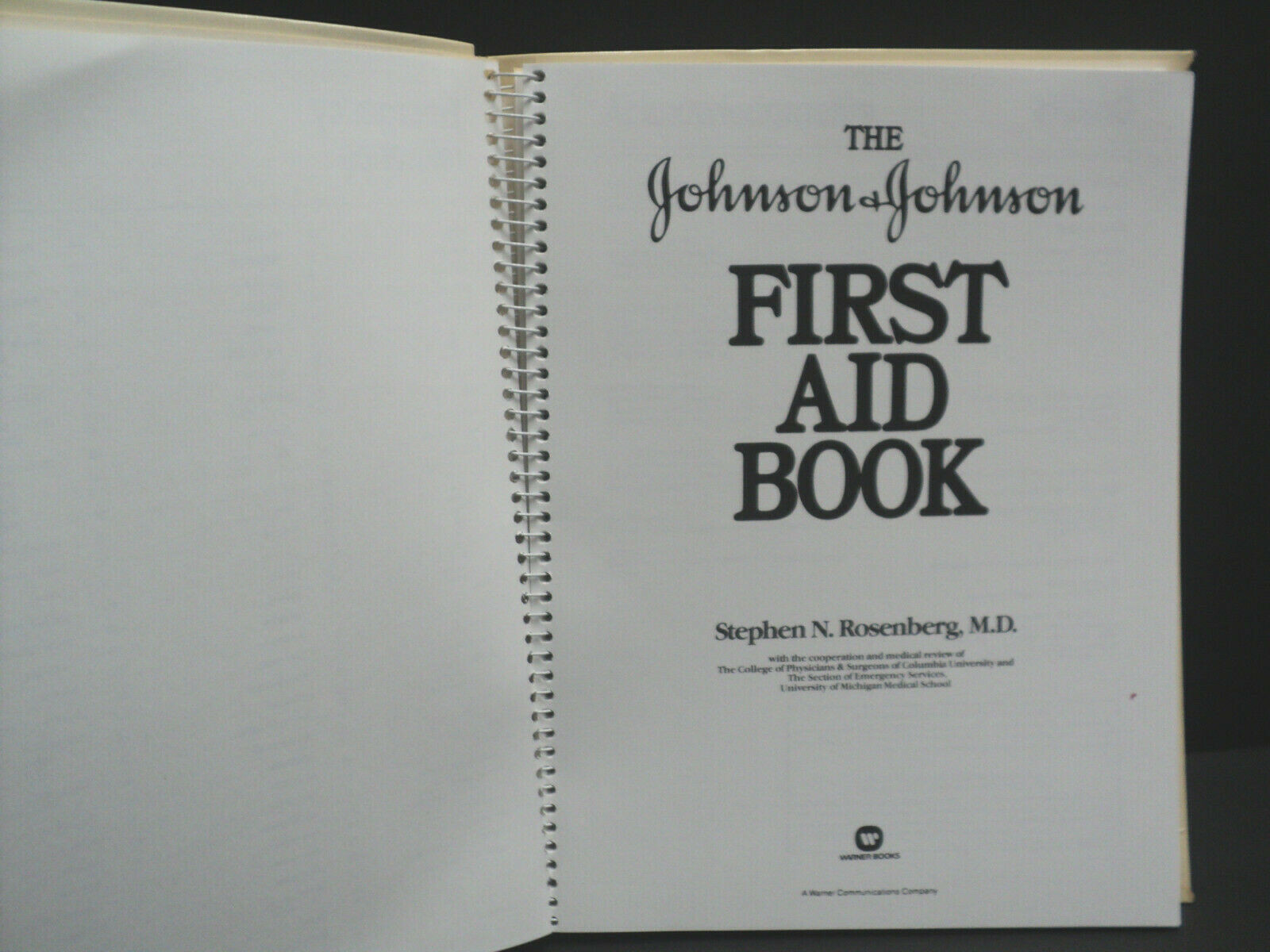Johnson & Johnson First Aid Book, 1985 Hard Cover 174 Pages