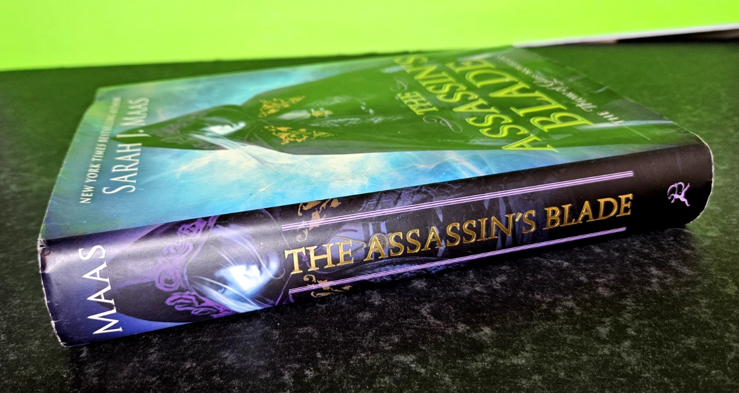 The ASSASSIN’S BLADE by Sarah J Maas – 2014 Bloomsbury HBDJ, 1st Ed 1st Printing