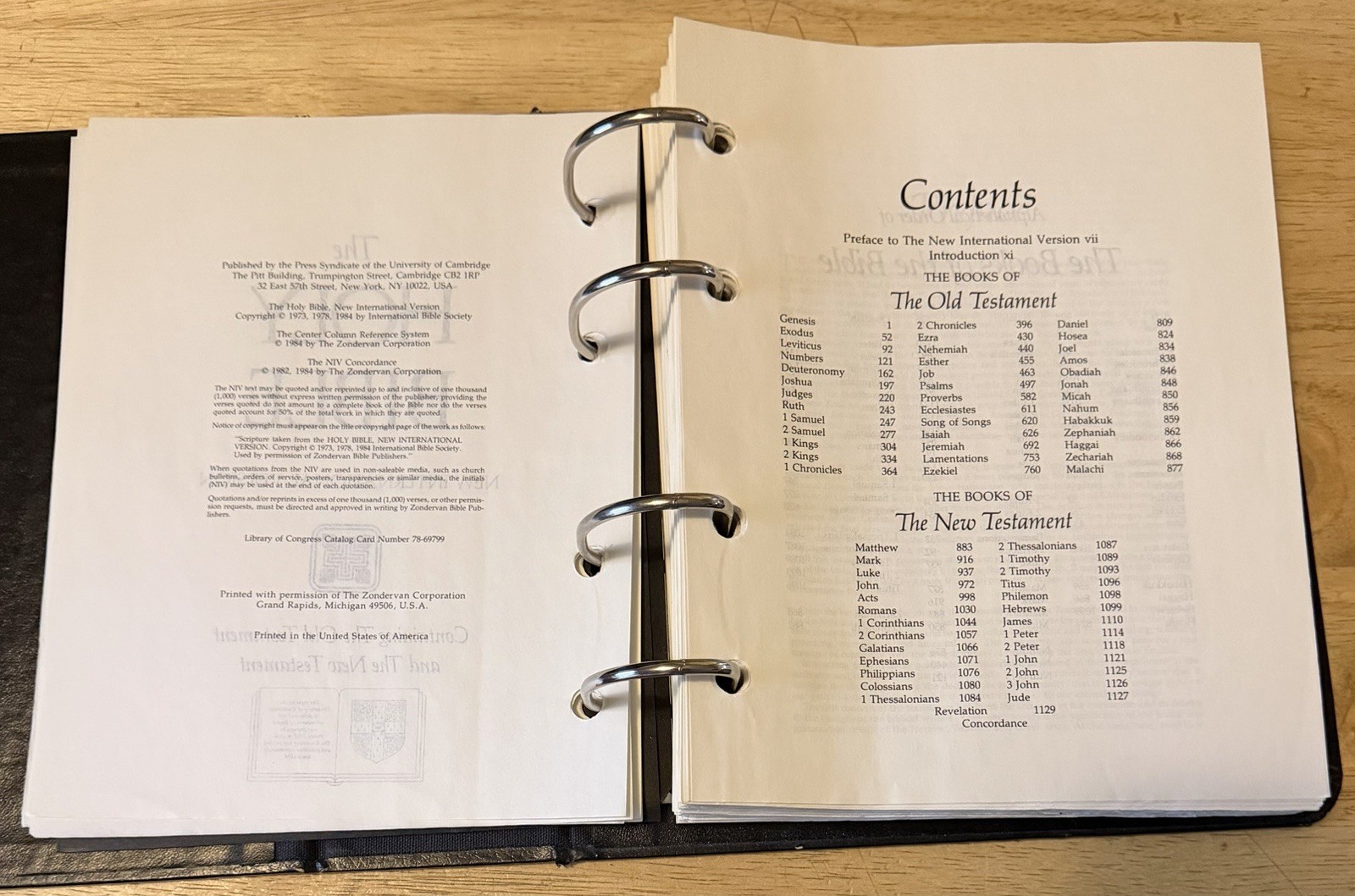 New International Version Bible: Cambridge Study Edition 1984 Loose Leaf Binder