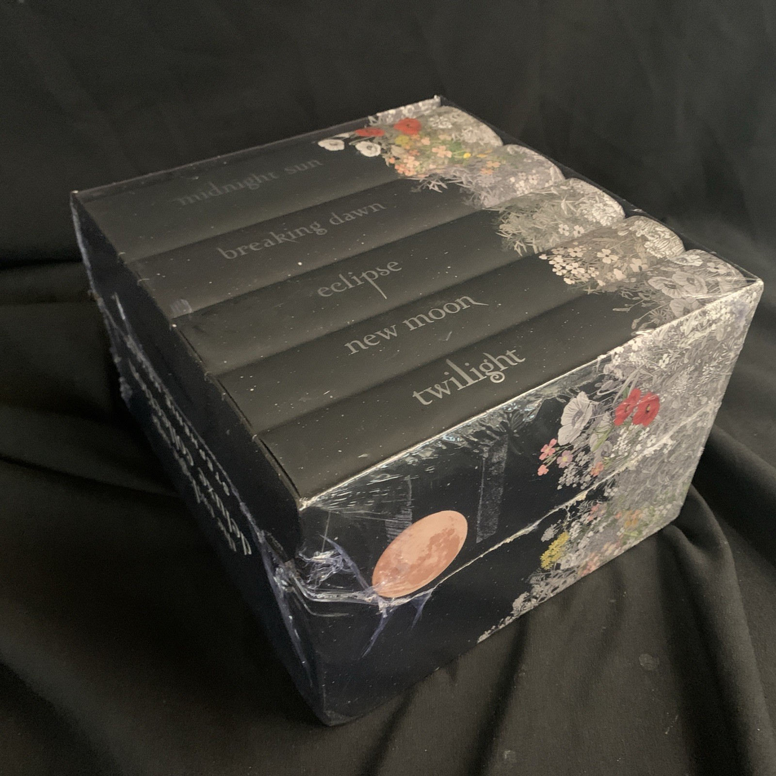 NEW SEALED! FRESH! CLEAN! Twilight Saga Deluxe Hardcover Box Set Stephenie Meyer