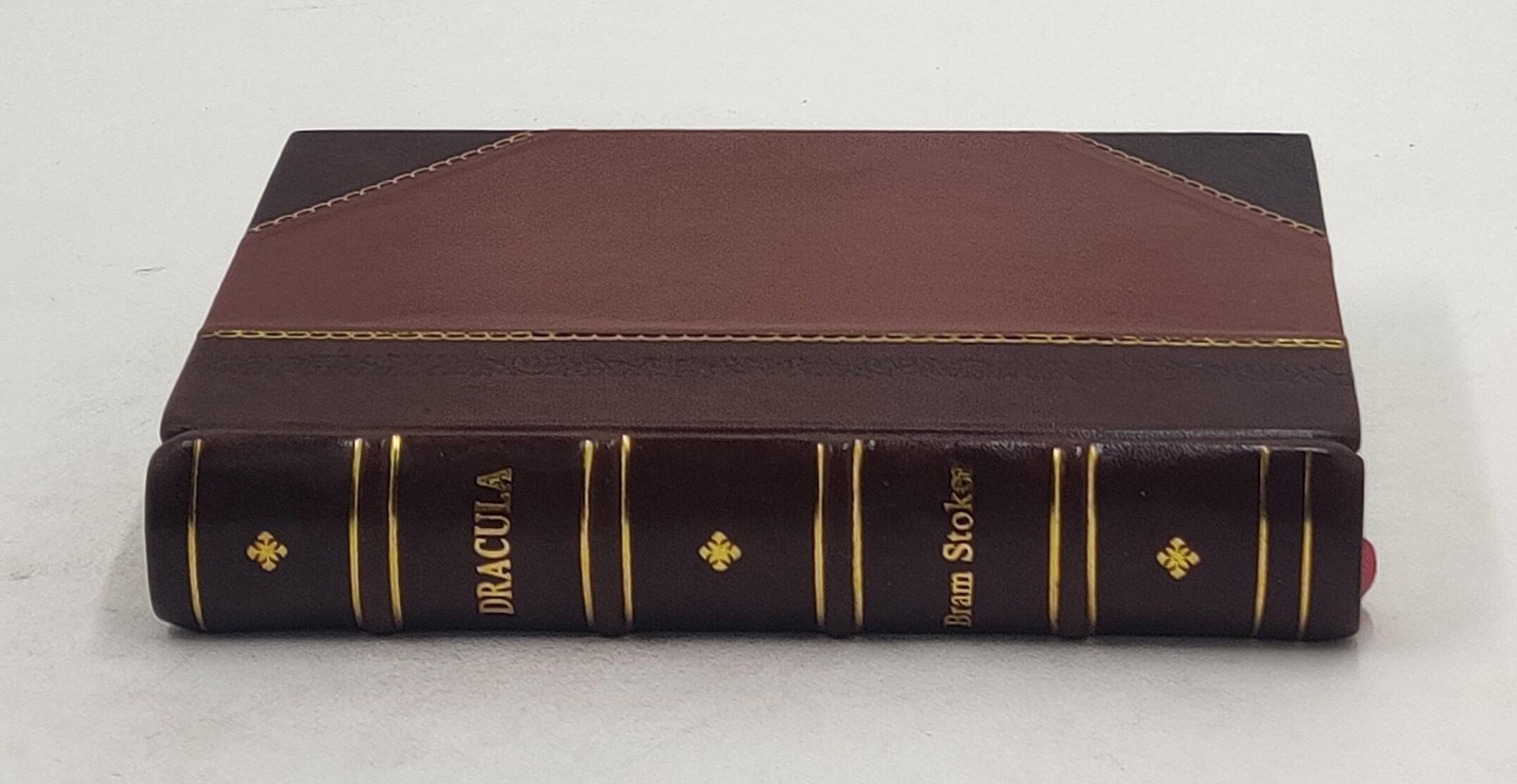 Dracula 1897 by Bram Stoker [Leather Crafted]