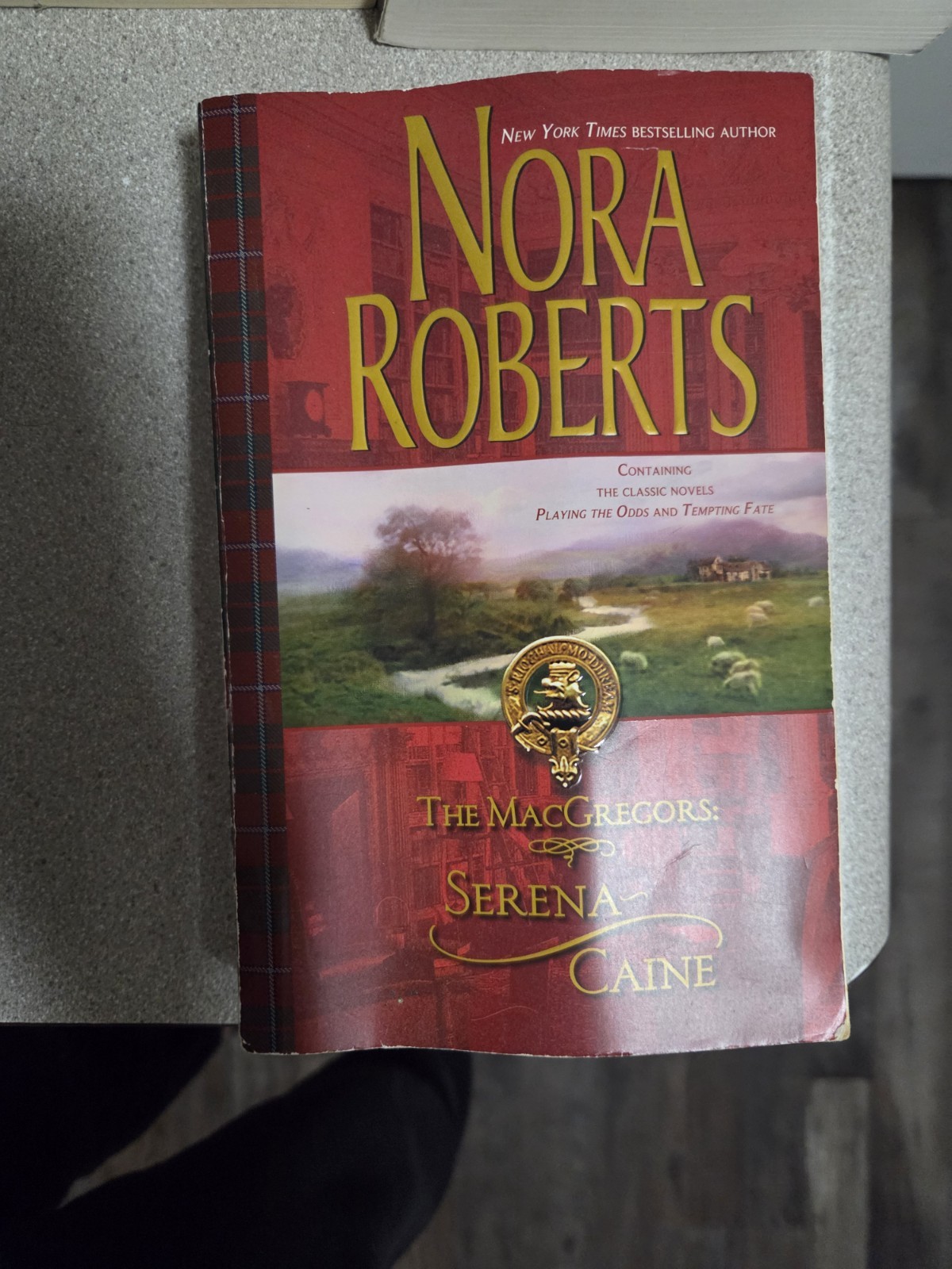 Nora Roberts Lot 10 Books. Paperback. 1 2-in-1 & Complete Irish Trilogy Omnibus