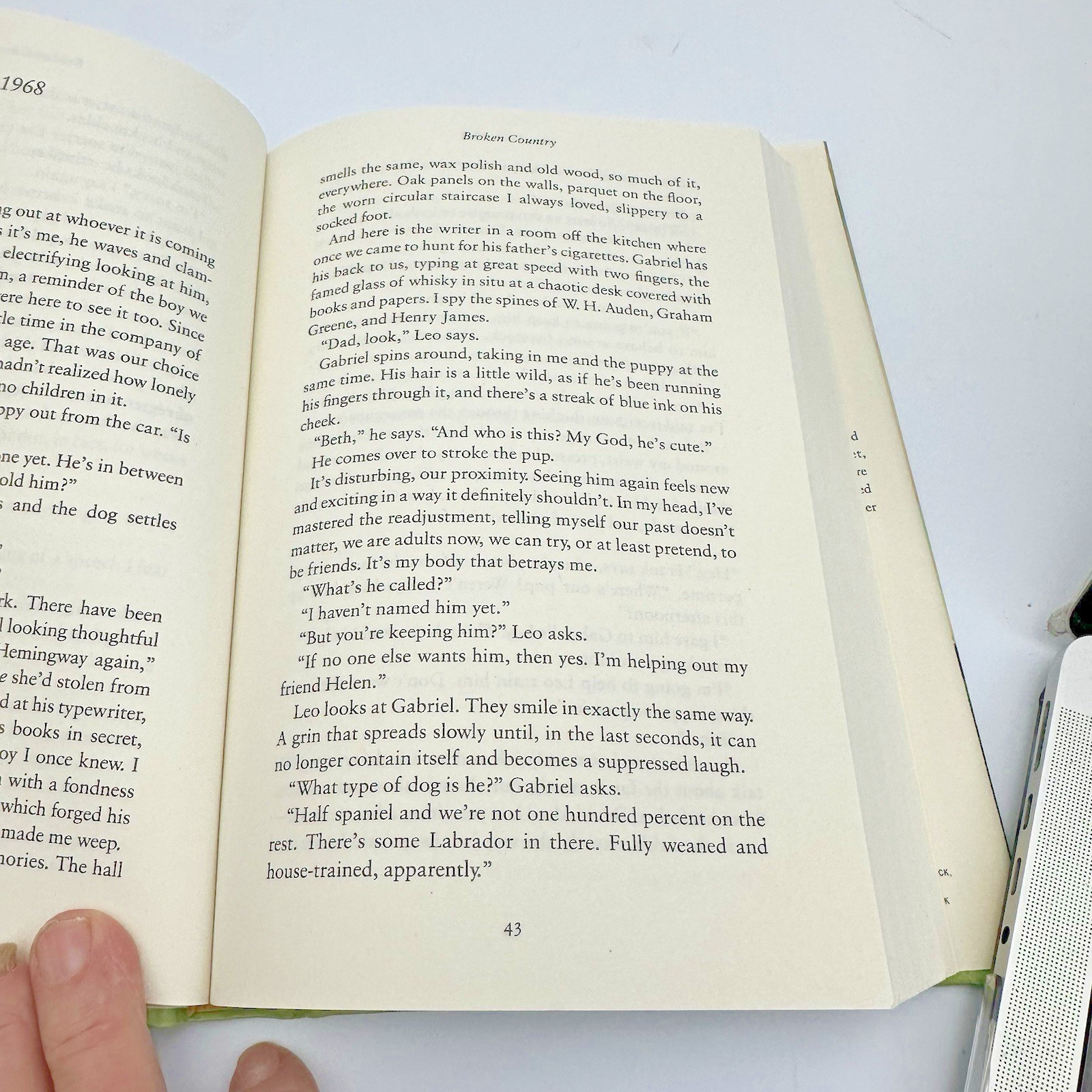 Broken Country (Reese’s Book Club), Hall, Clare Leslie