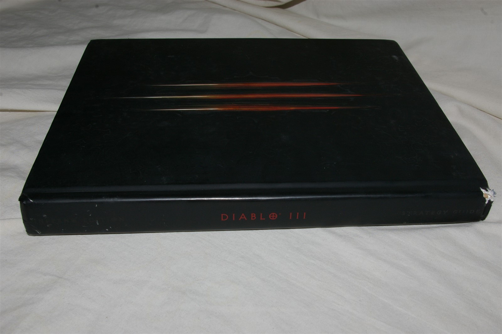 Diablo III Limited Edition Strategy Guide Hardcover Brady Games