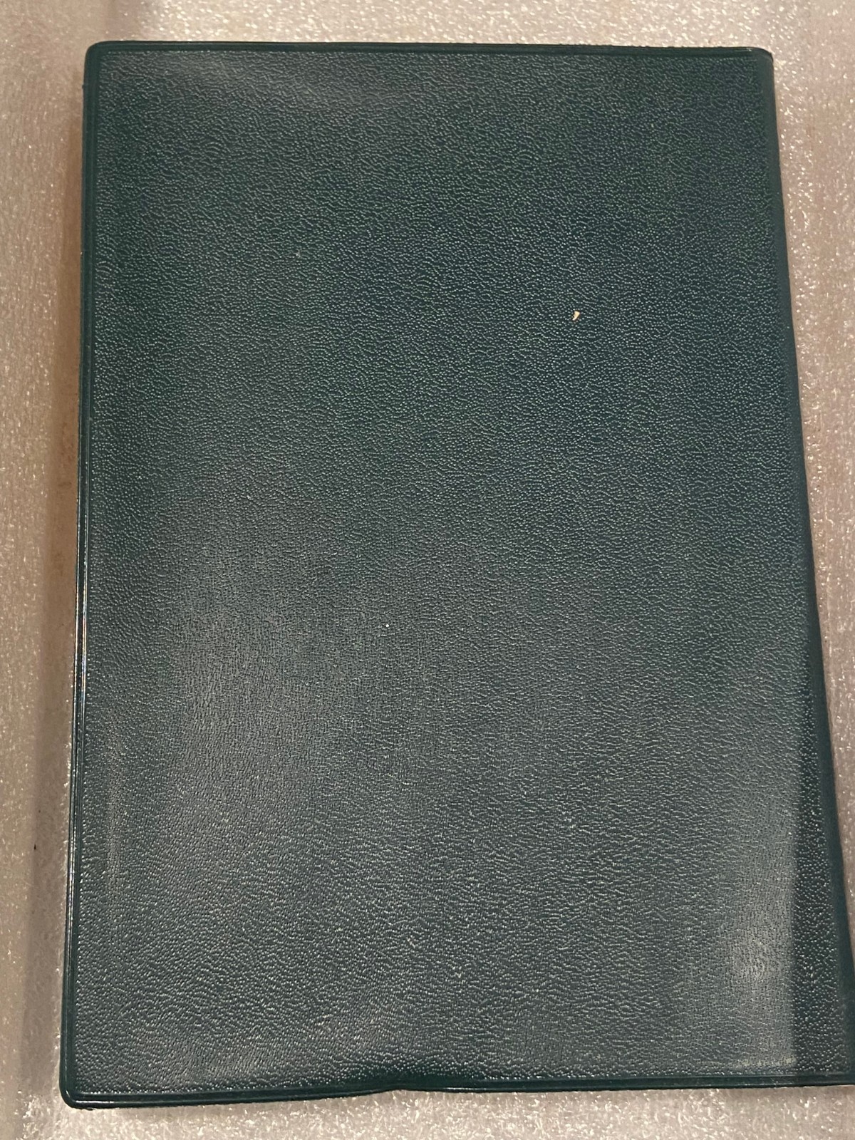 Vintage 6.5″ Travel in Austria Book Vinyl Cover w/Fold Out Maps *Pre-Owned* BSDS