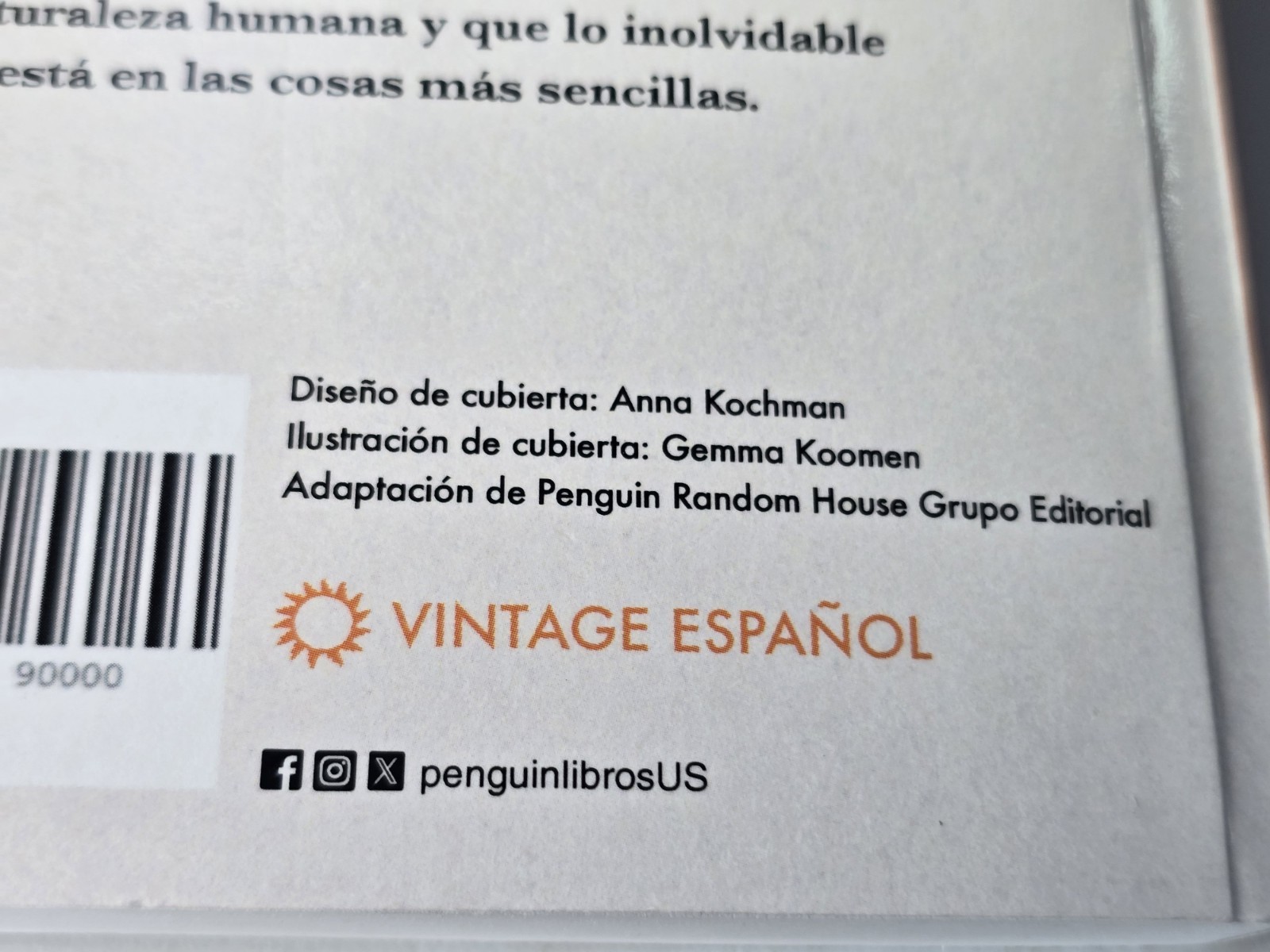 La Corresponsal by Virginia Evans 2025, Trade Paperback Spanish First Edition