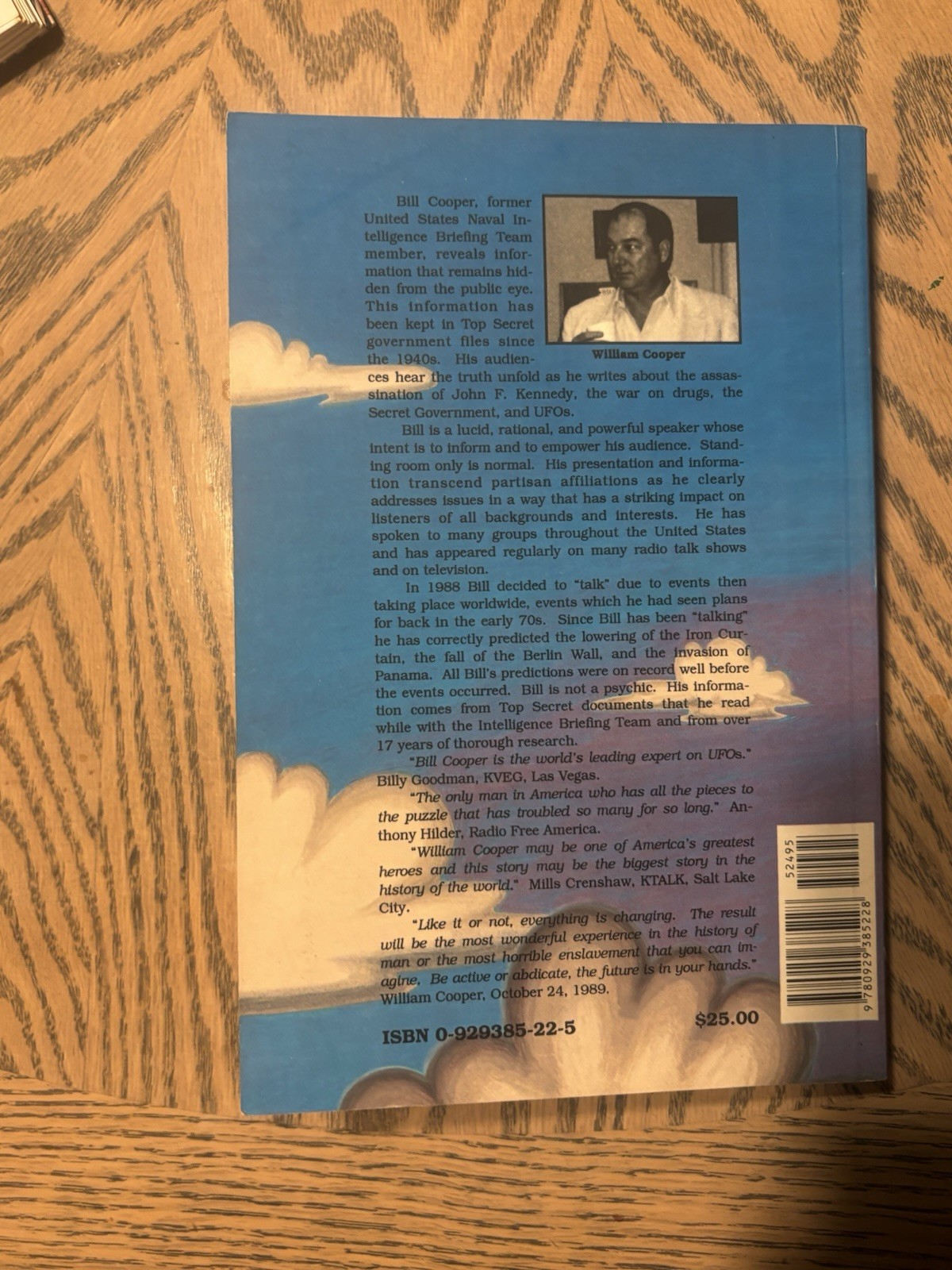 Behold a Pale Horse by William Cooper 1991 500p Unrevised Protocols of Z Good