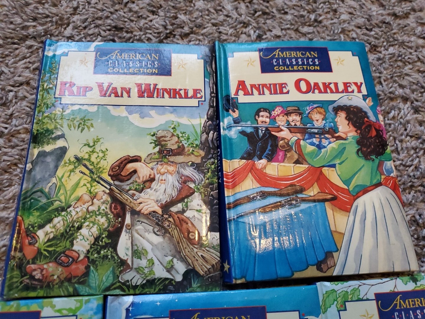 Lot 5 Vintage 1998 American Classics Collection Illustrated Mini Books
