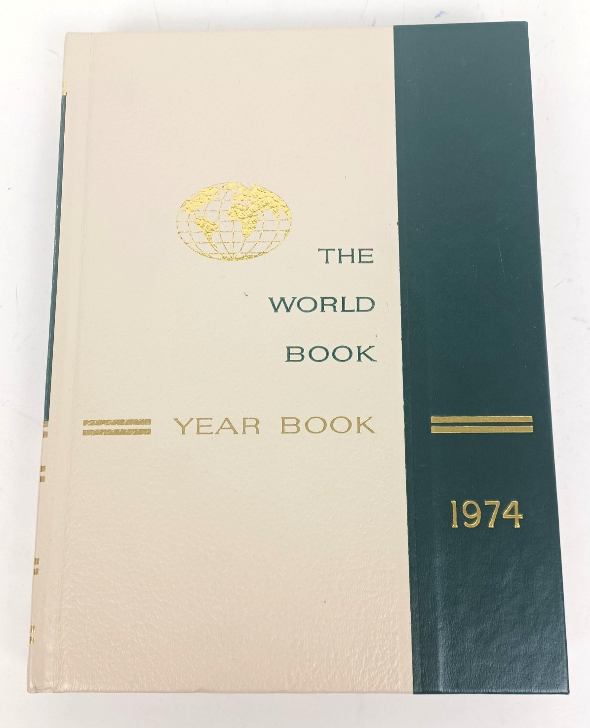 Vtg The World Book Yearbook 1974 Review of Events of 1973 Hard Cover 608 Pages