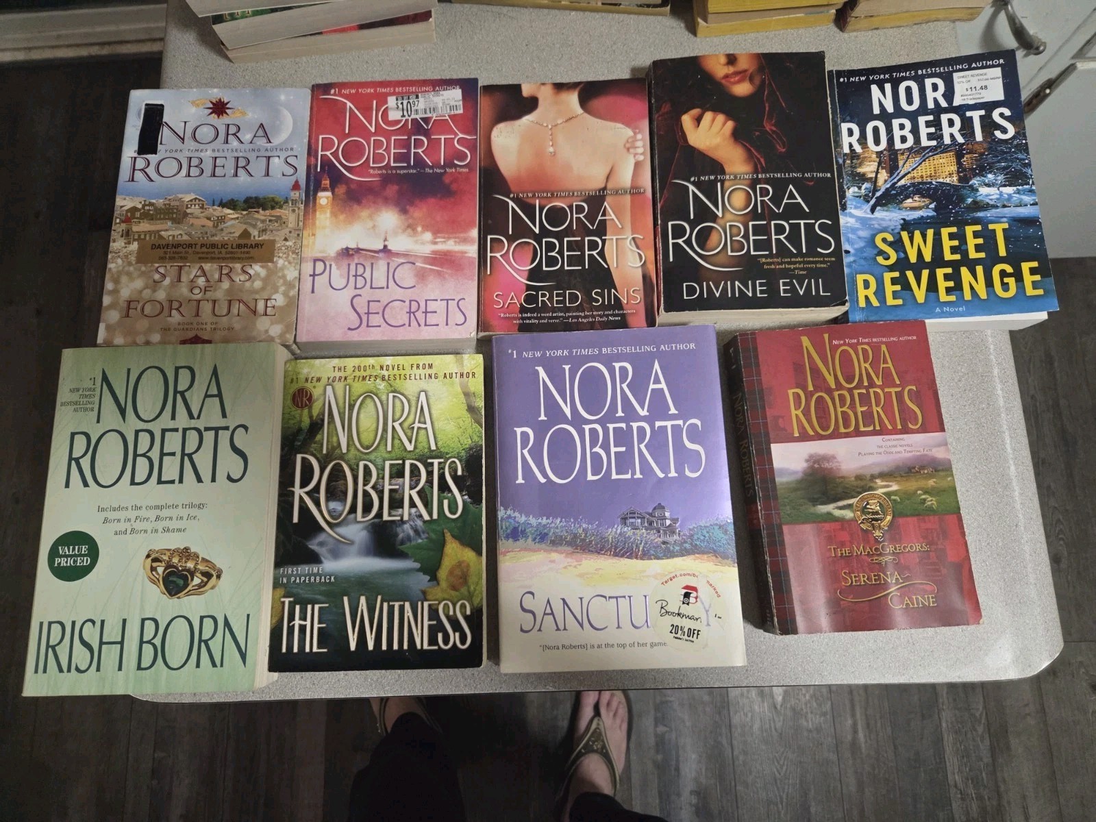 Nora Roberts Lot 10 Books. Paperback. 1 2-in-1 & Complete Irish Trilogy Omnibus