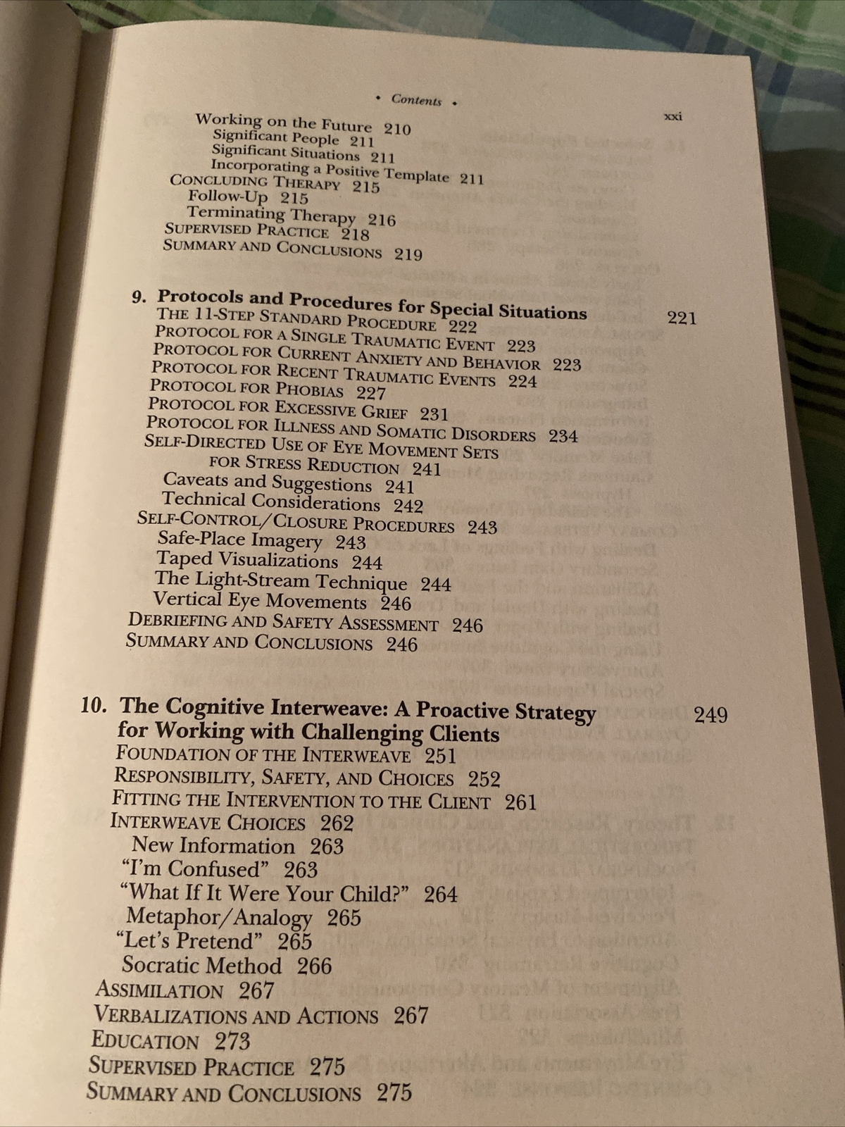Eye Movement Desensitization And Reprocessing; Hardcover 2001