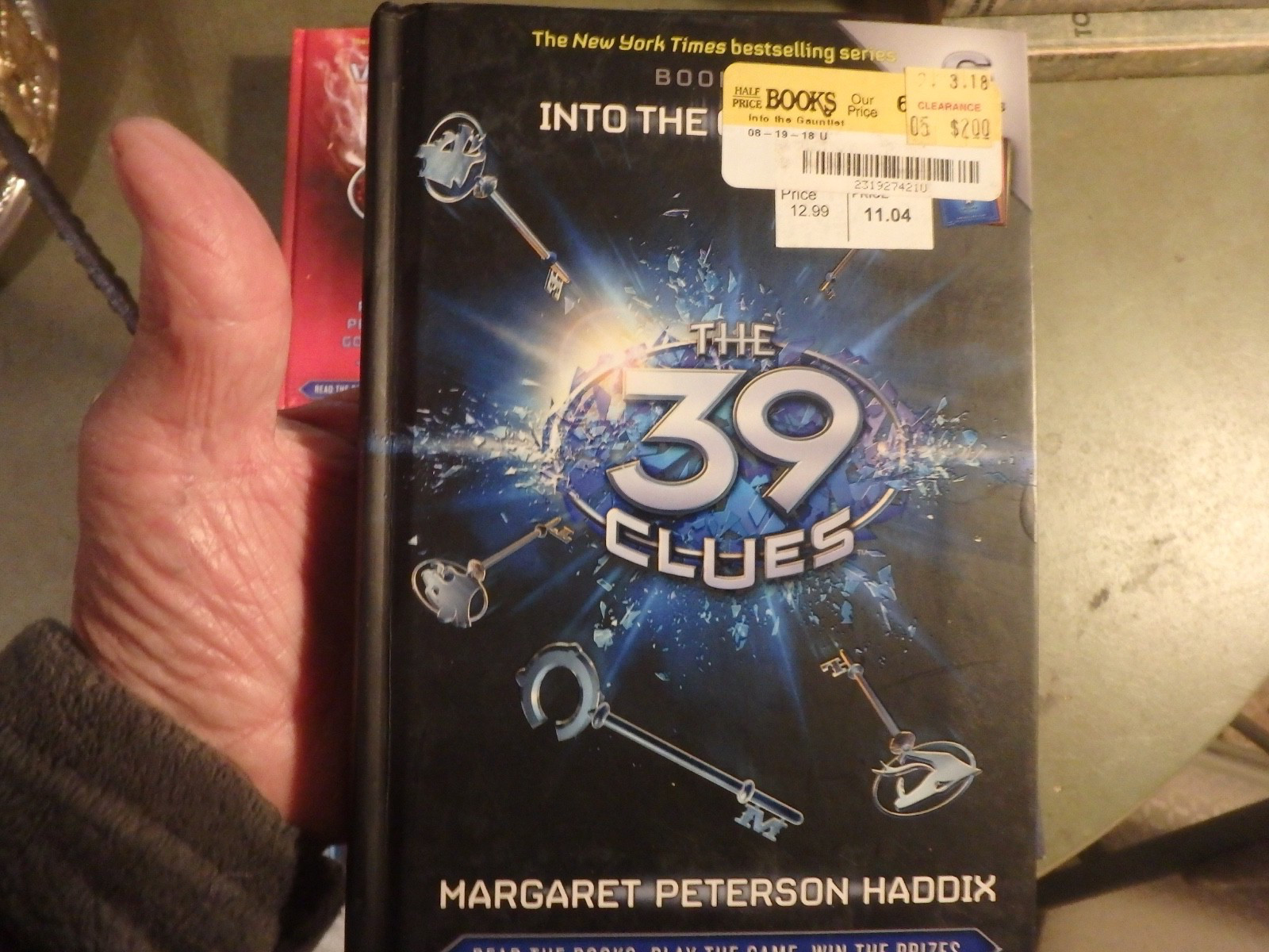 4K – 9 volumes of ” THE 39 CLUES” books- soft & hardcover 2010’s