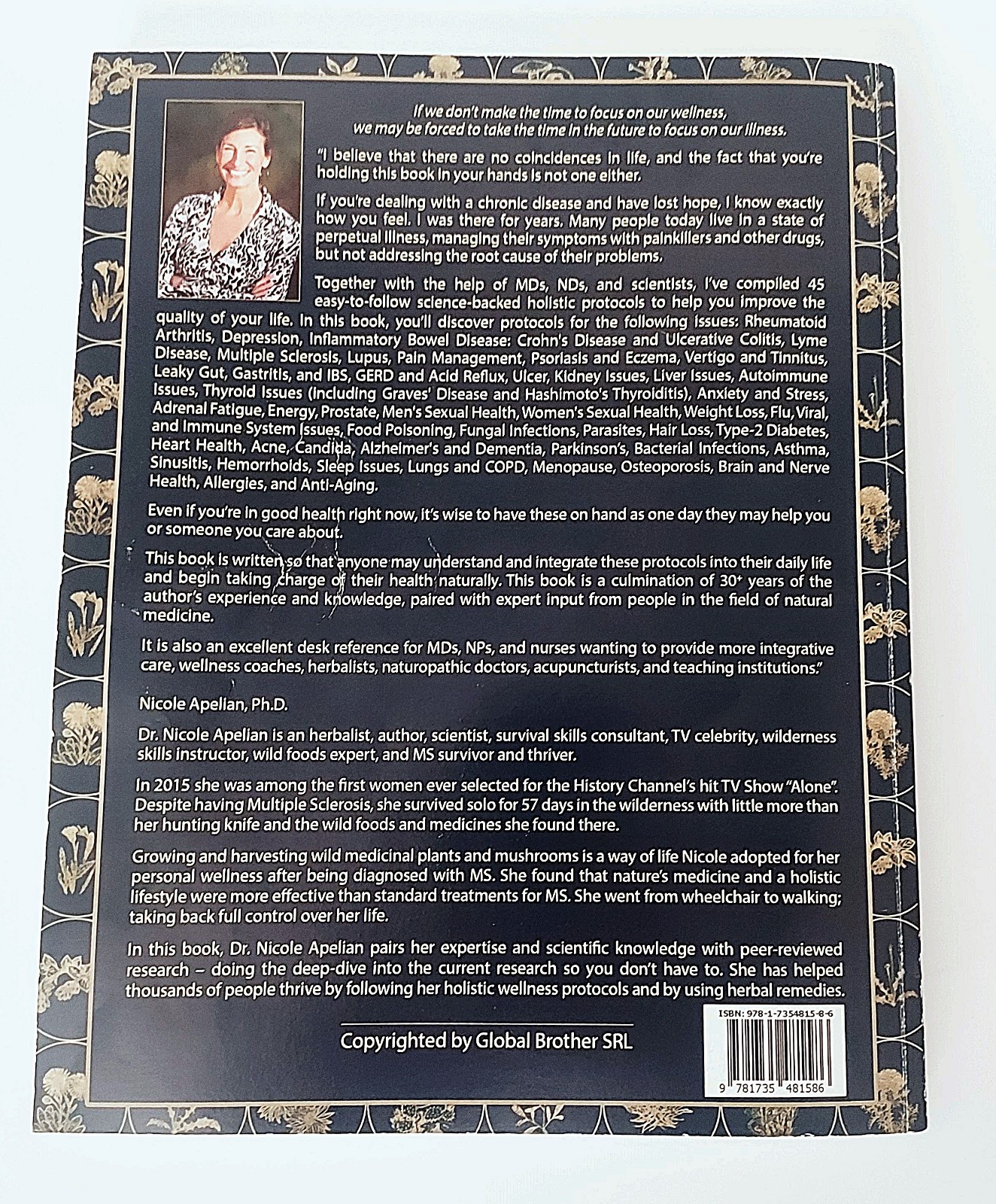 The Holistic Guide to Wellness by Nicole Apelian English Paperback Book