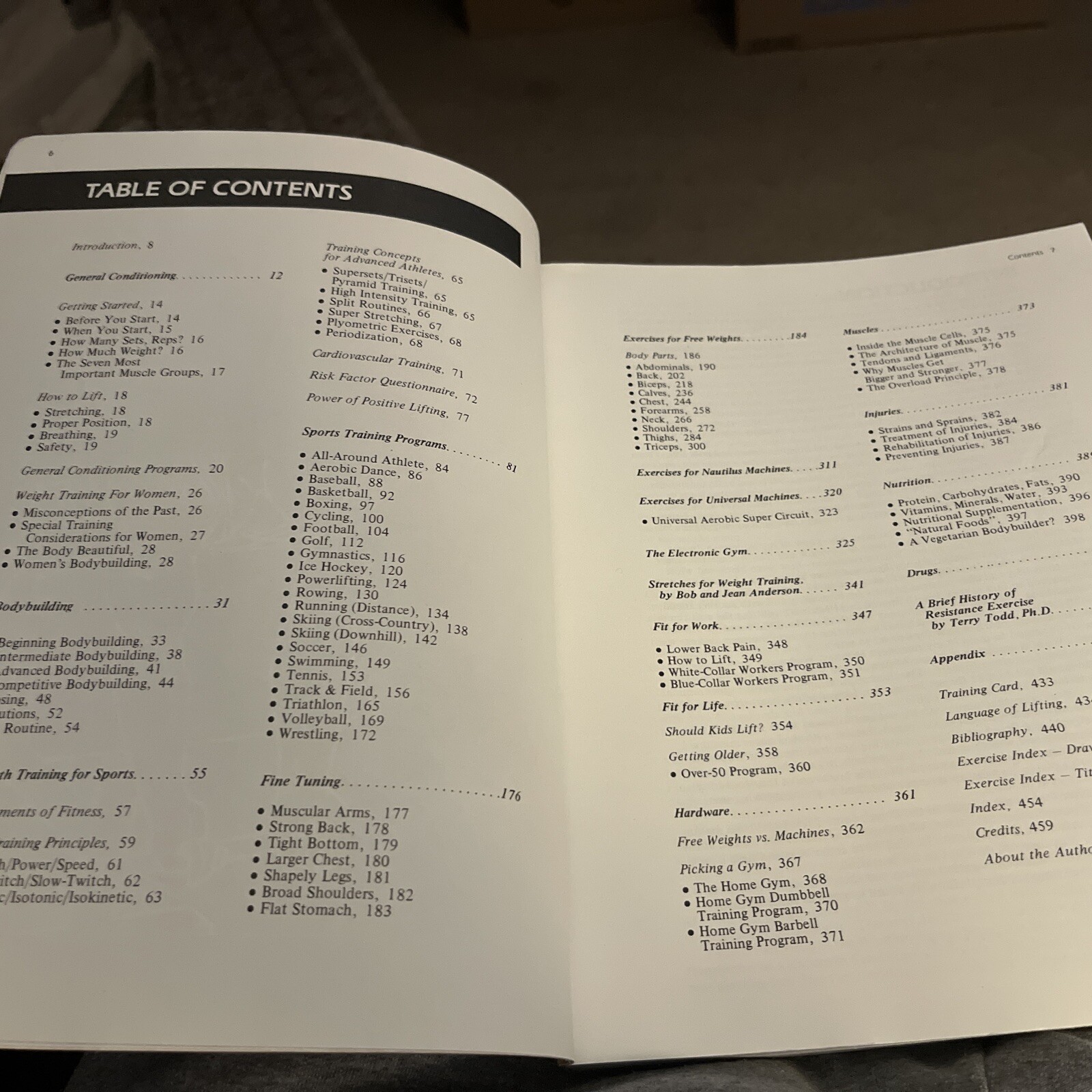 Getting Stronger : Weight Training for Men and Women 464 Pages. G-2