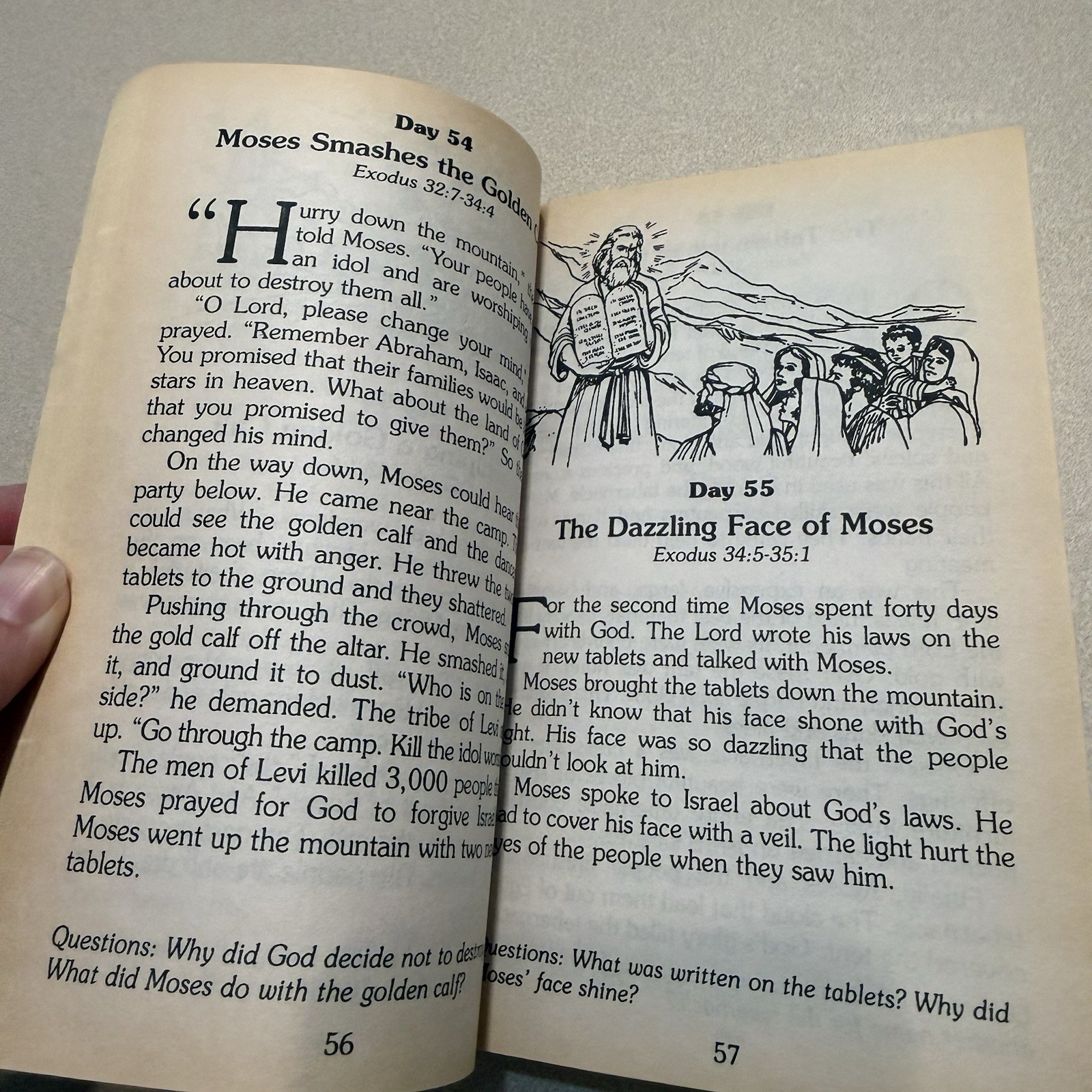 Vintage 1995 Bedtime Bible Story Book Paperback 110+ Illustrations 365 Stories