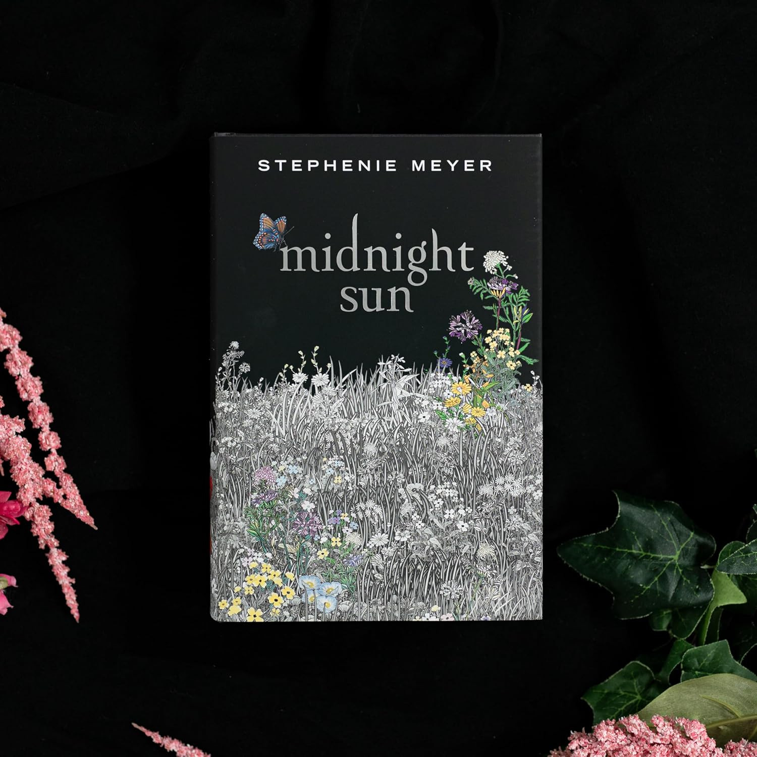 The Twilight Saga Deluxe Hardcover Collection