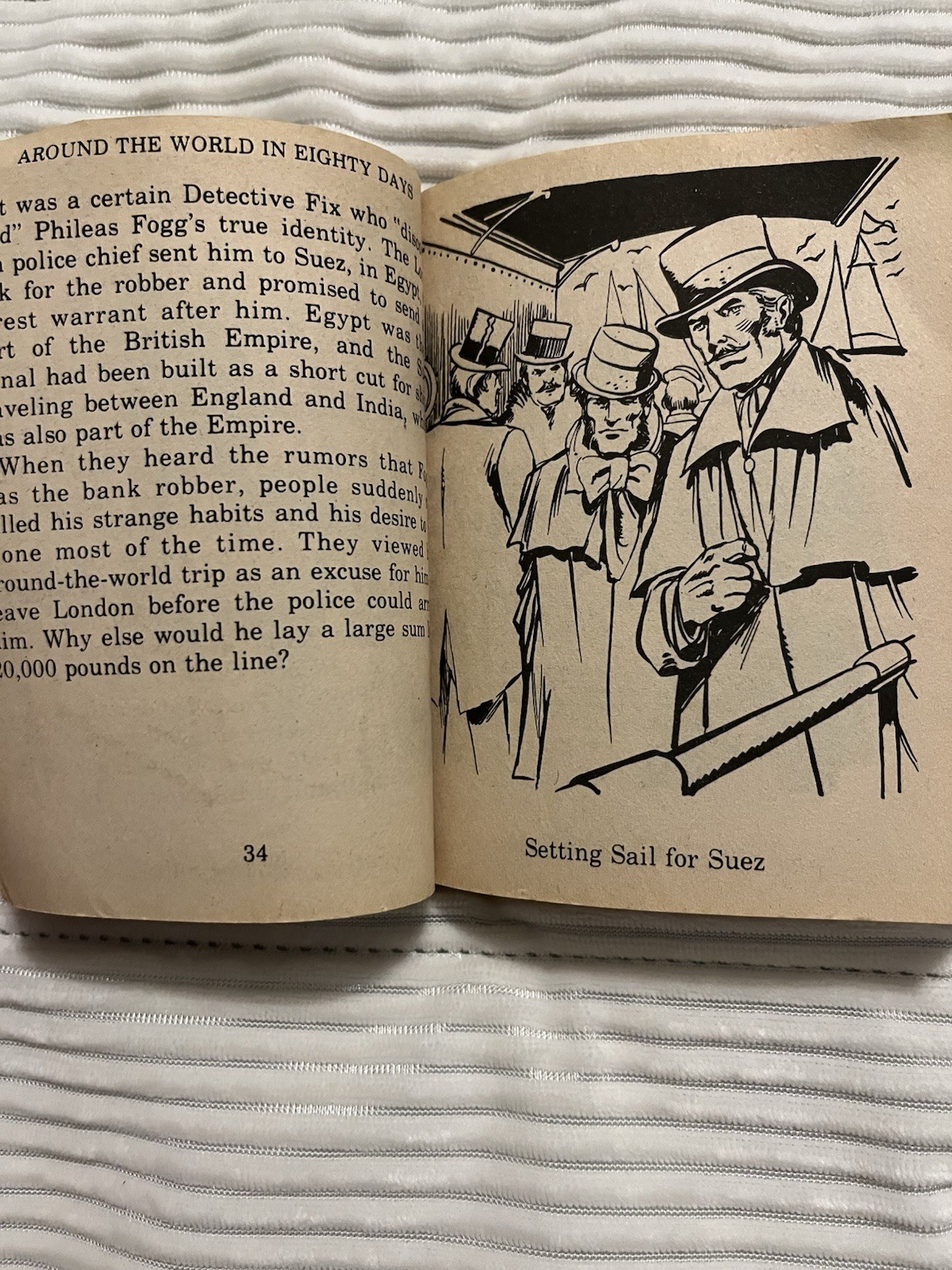2 Vintage Books Illustrated Classic Editions Set Mini Pocket Size