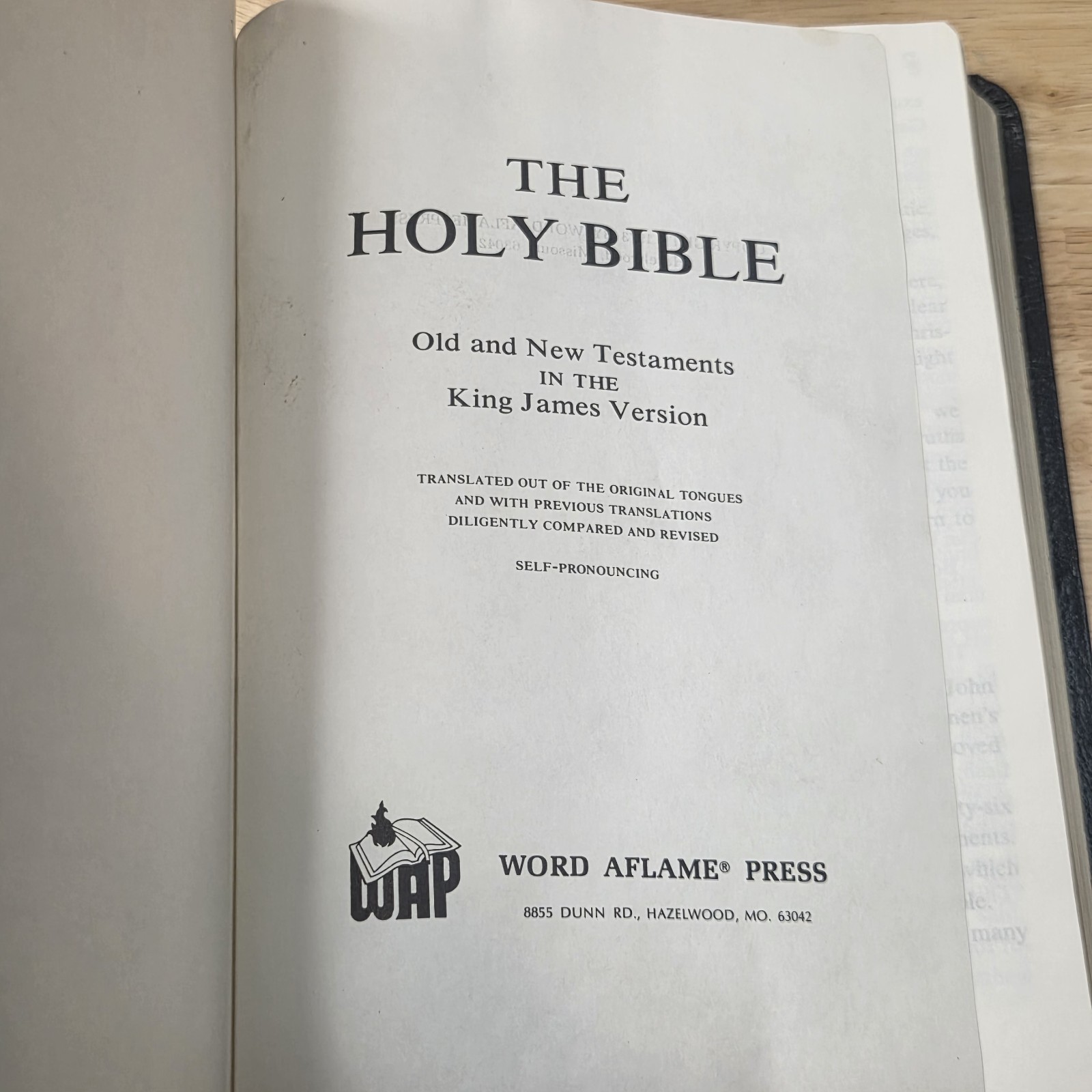 Holy Bible KJV King James Version Red Letter with Concordance Word Aflame 1973