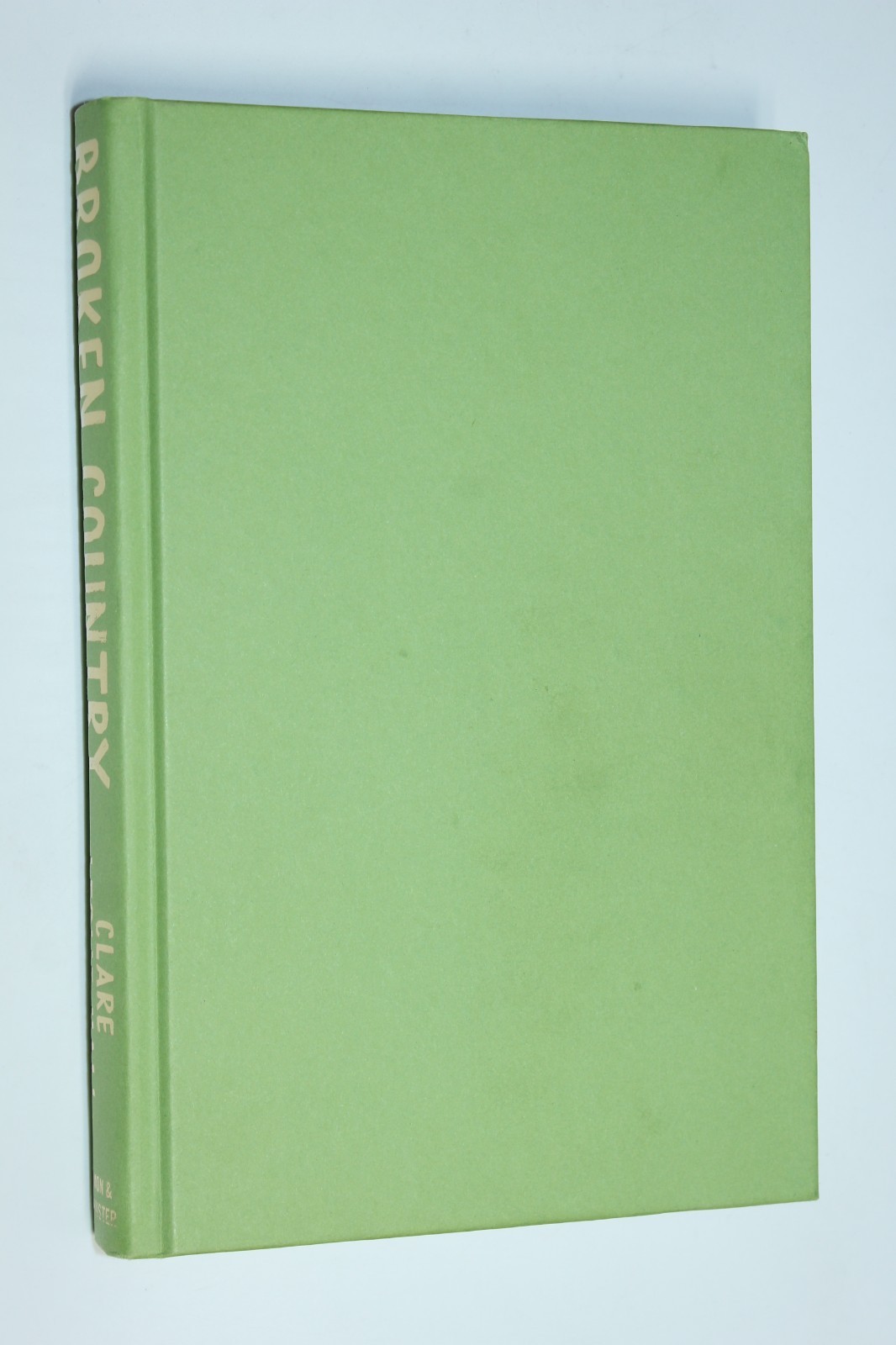 Broken Country (Reese’s Book Club) by Clare Leslie Hall (2025, Hardcover)