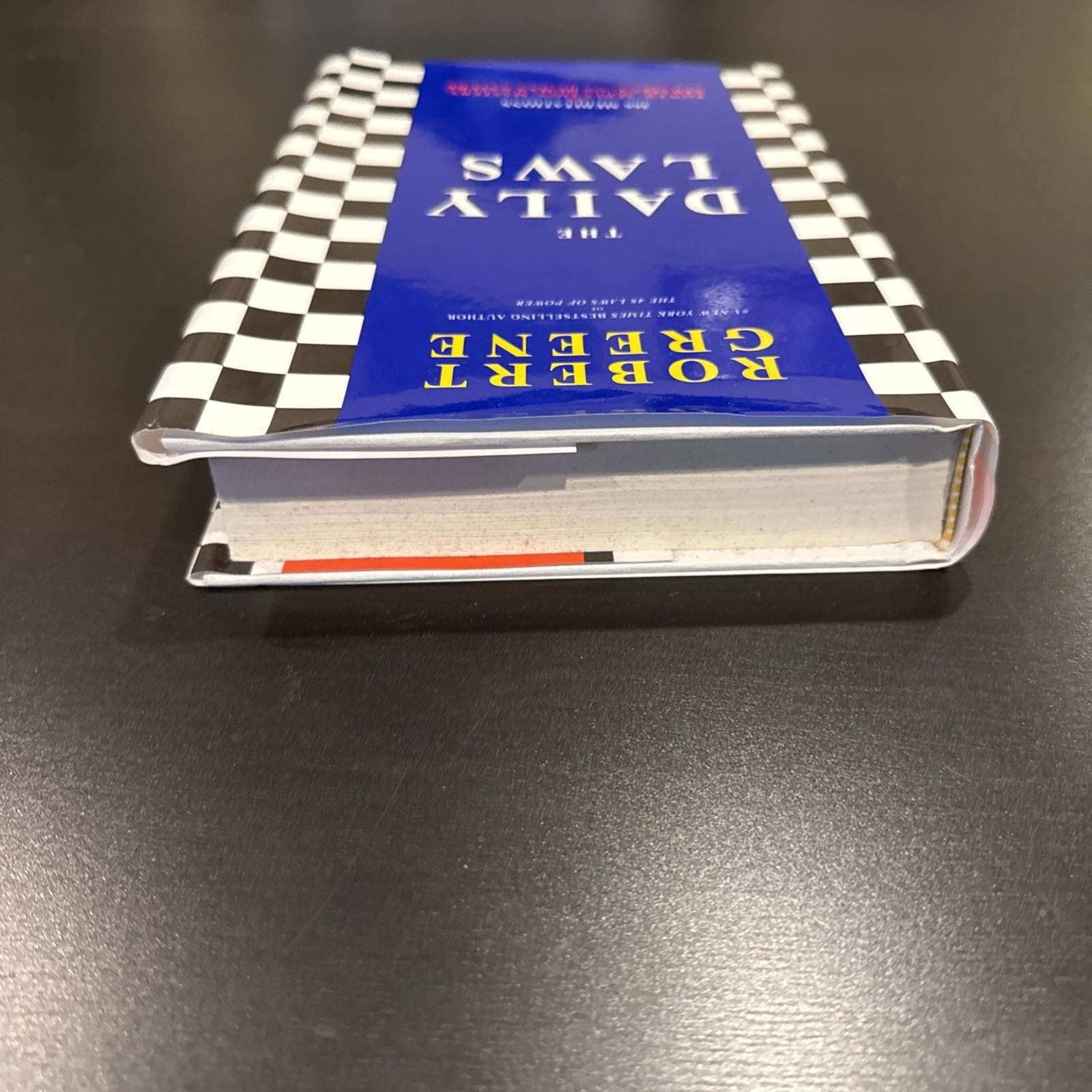 Robert Greene The Daily Laws Hardcover English: Power, Seduction, Strategy