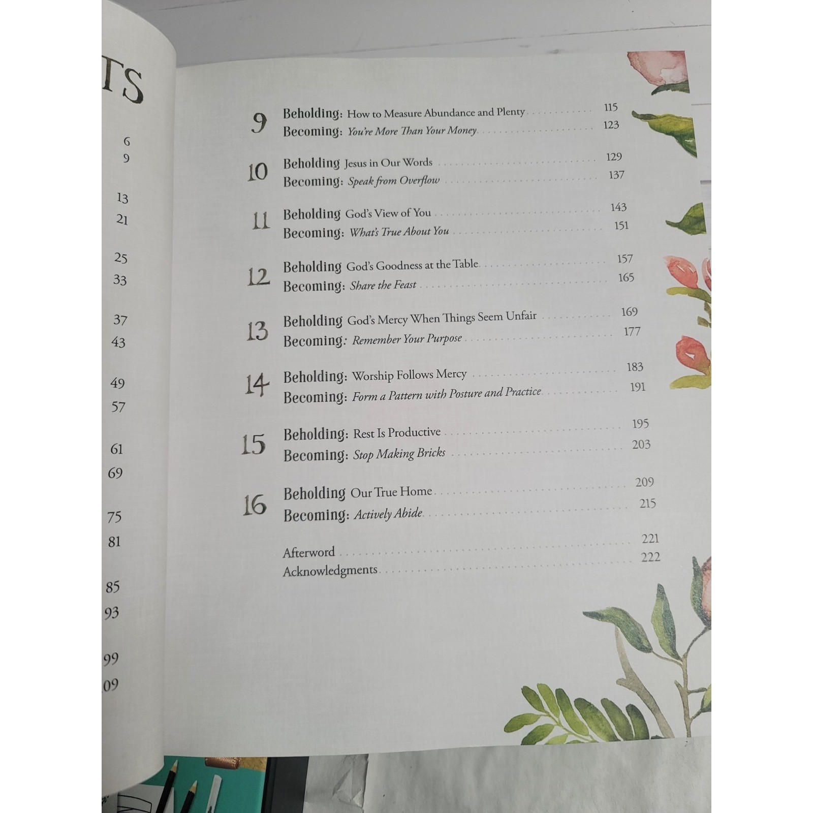 Beholding and Becoming The Art of Everyday Worship by Ruth Chou Simons 2019 Book