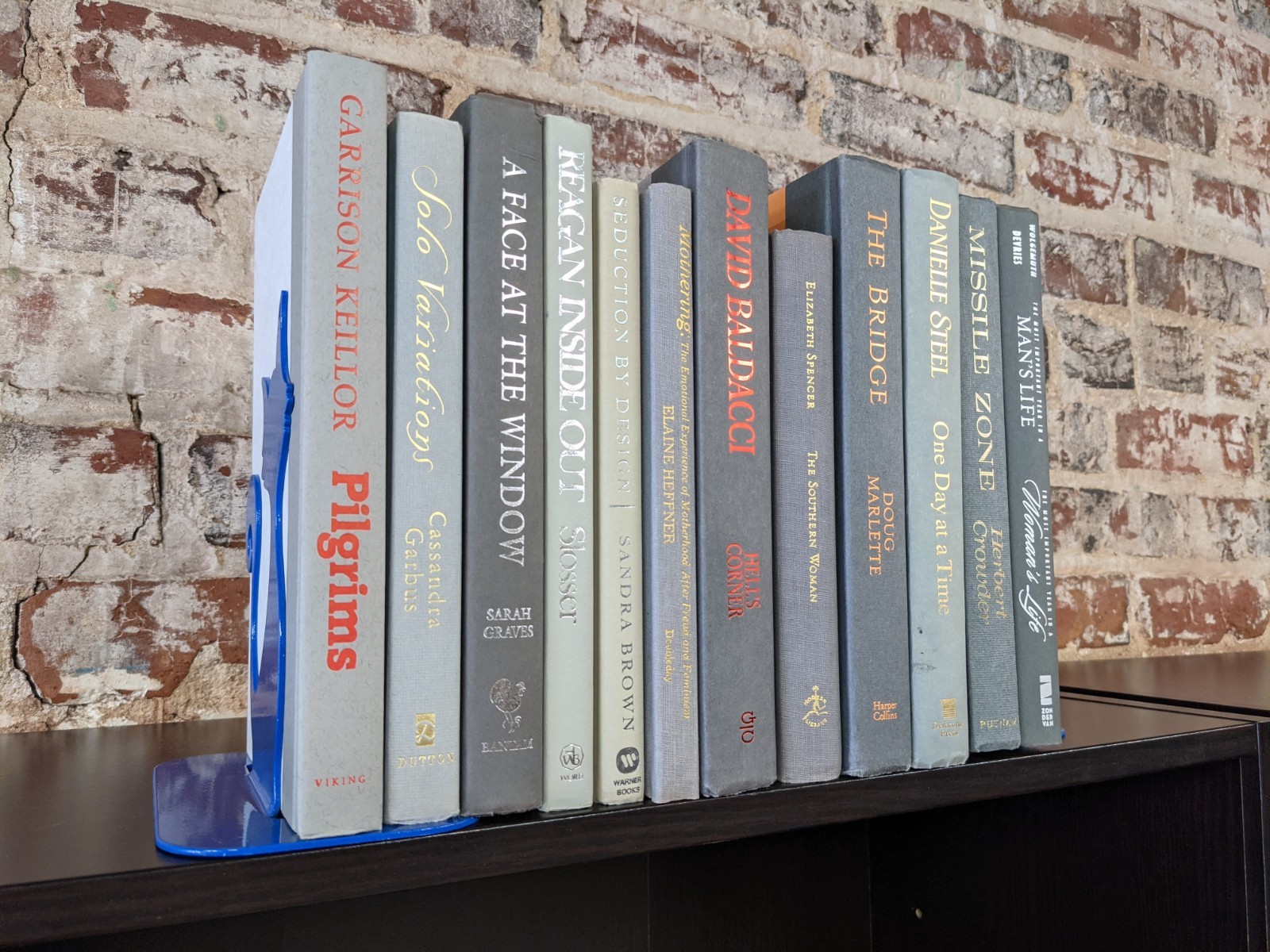 Books by the Foot | Color-Coordinated Decorative Hardcover Books, Decor, Staging