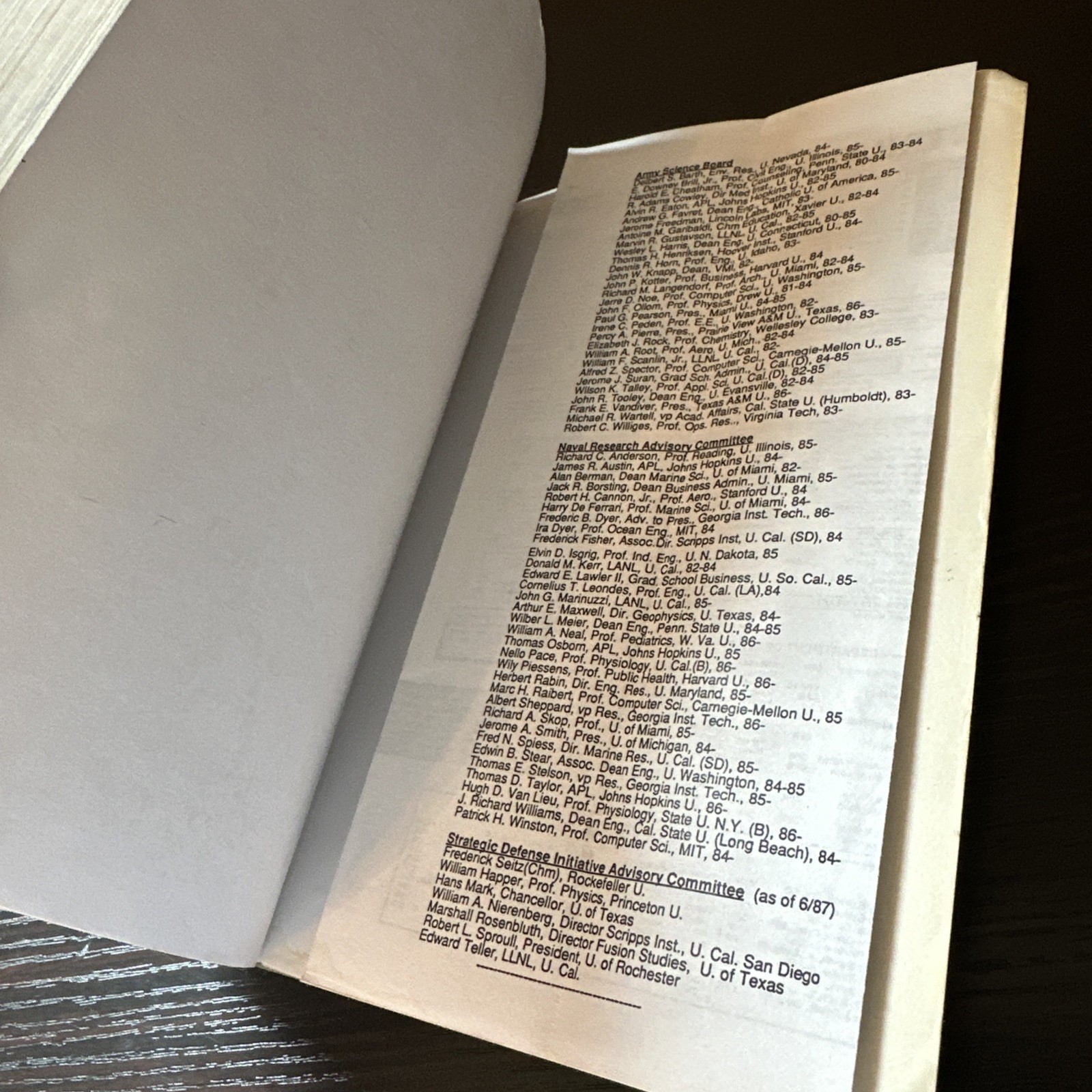 Behold a Pale Horse William Cooper Unrevised 1991 500p Protocols of Zion CFR NWO