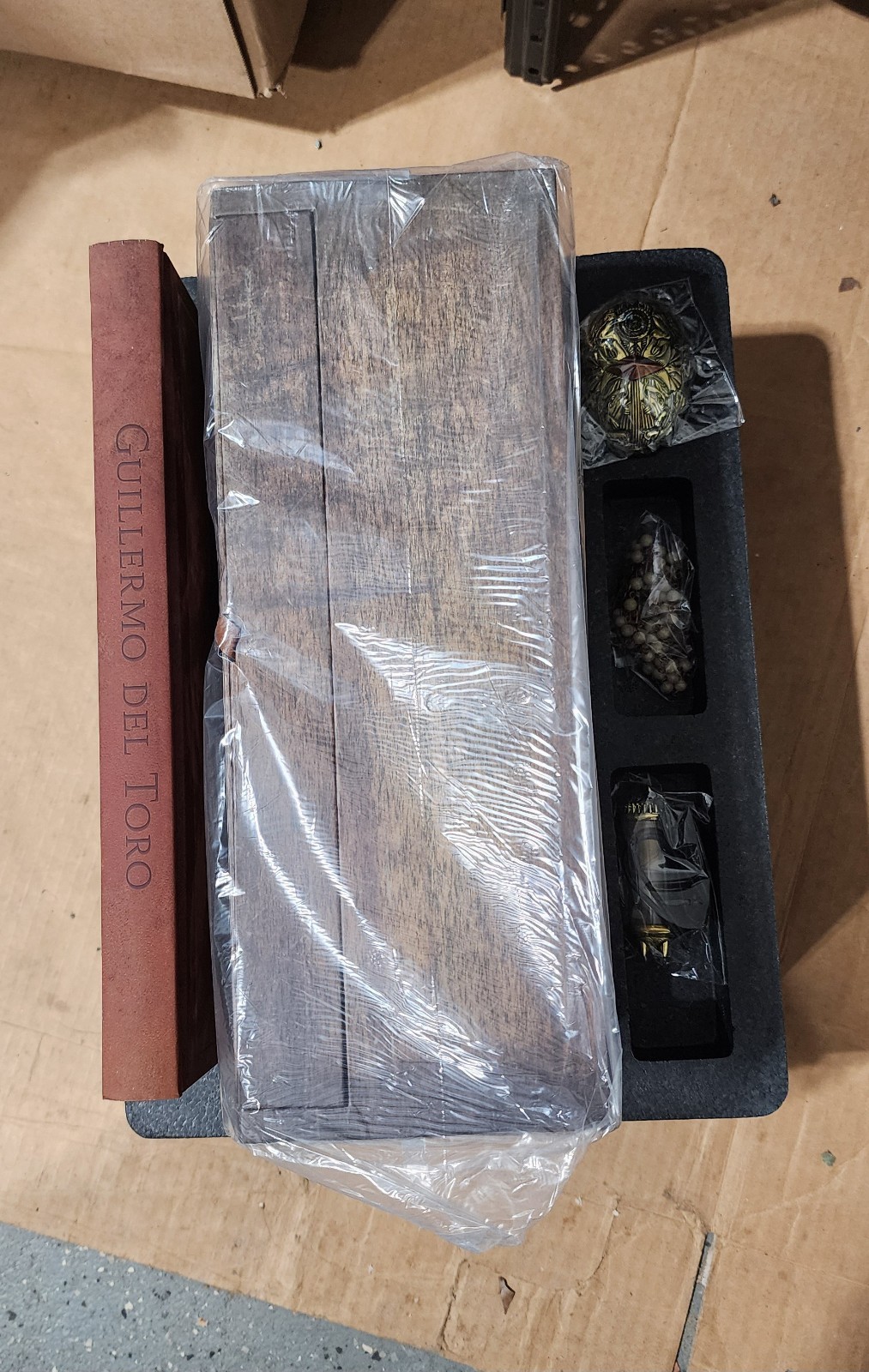 Guillermo Del Toro Cabinet Of Curiosities Limited Edition #982 Of 1000 NEW