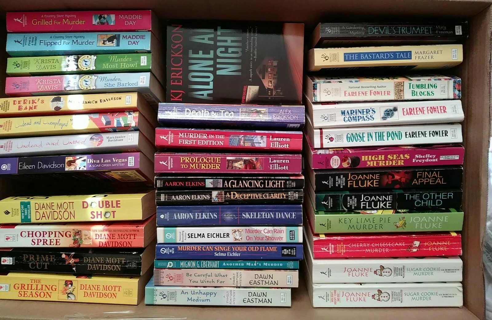 Cozy Mystery Lot, YOU-PICK 10. 10 books equal 1 lot.