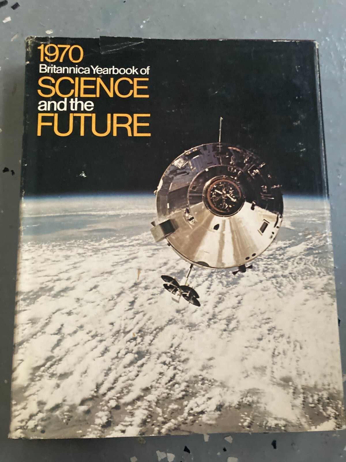 Britannica Yearbook Of Science And The Future 1970 Hardcover 448 Pages