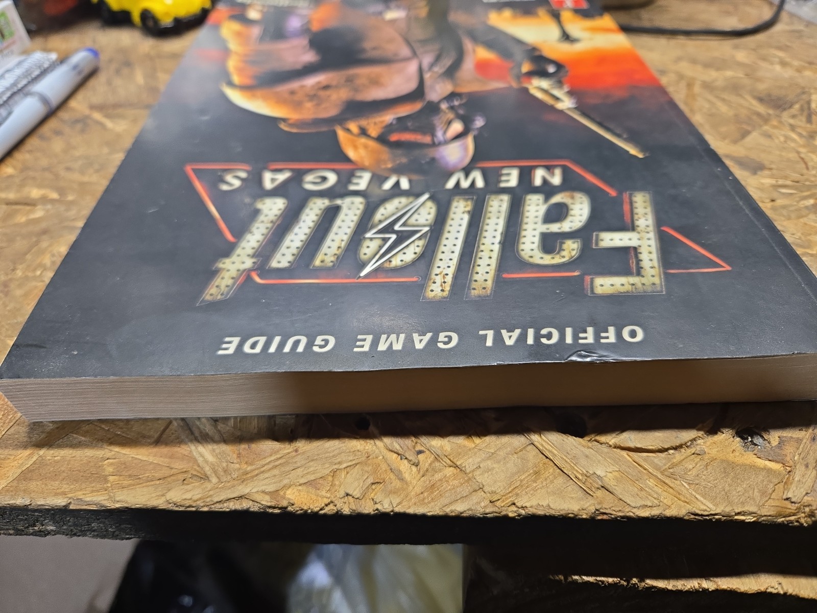 Fallout: New Vegas Official Game Guide by Prima Games Paperback 2010