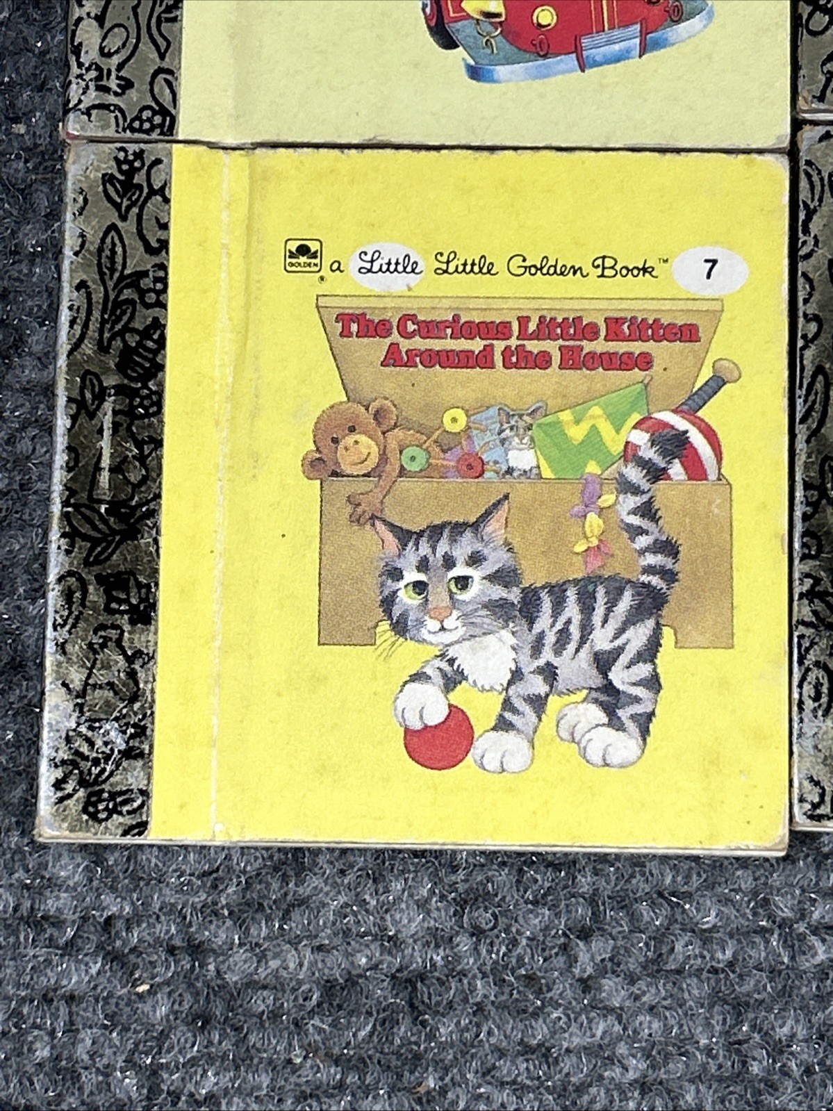 Vintage Lot of 8 Little Little Golden Book Miniatures #2,3,4,6,7,11,12,59