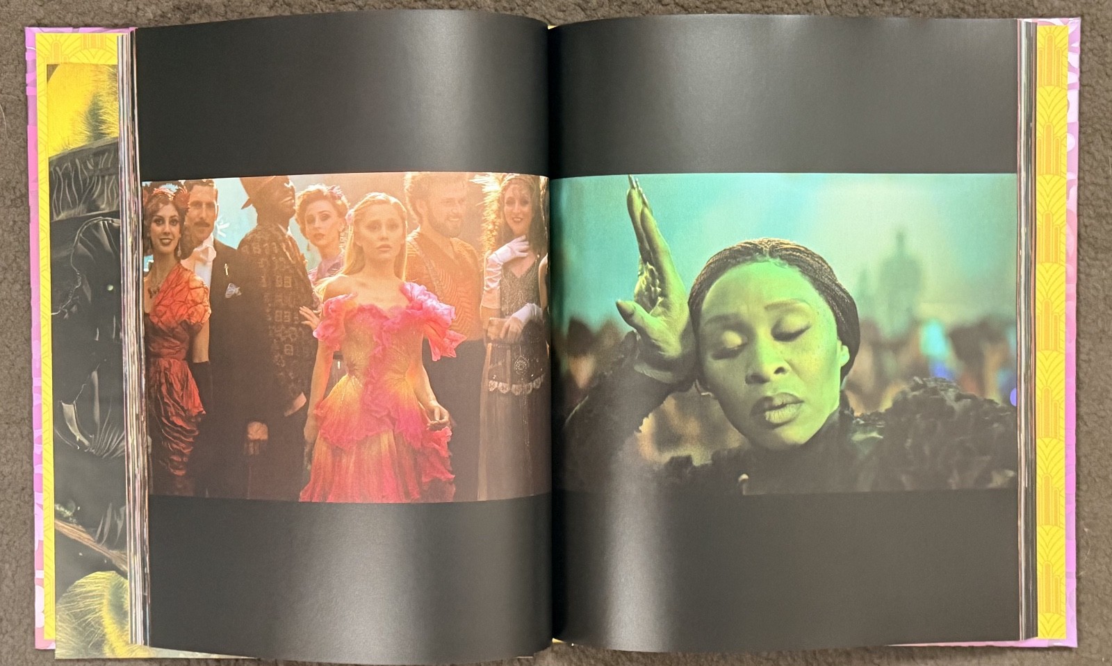 NEW WICKED – THE OFFICIAL VISUAL COMPANION Universal (2025)