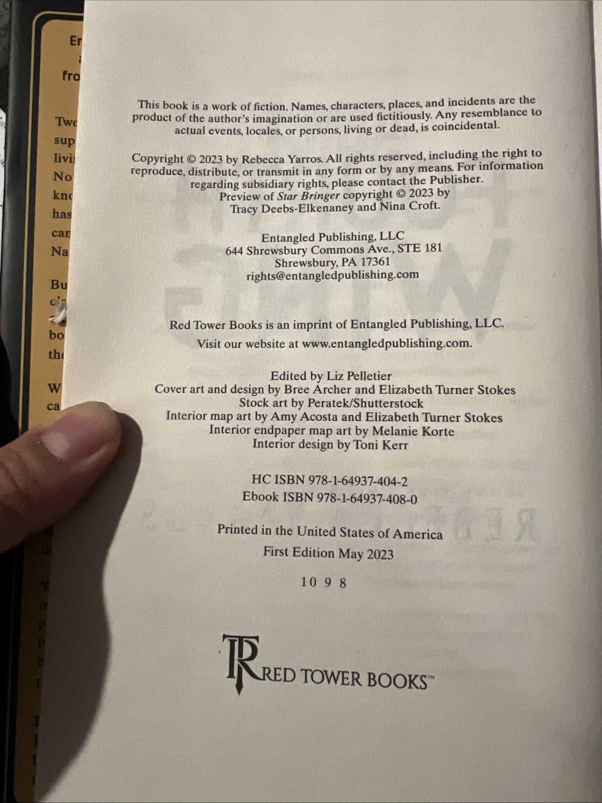 Fourth Wing by Rebecca Yarros, First Edition Very Good B-690