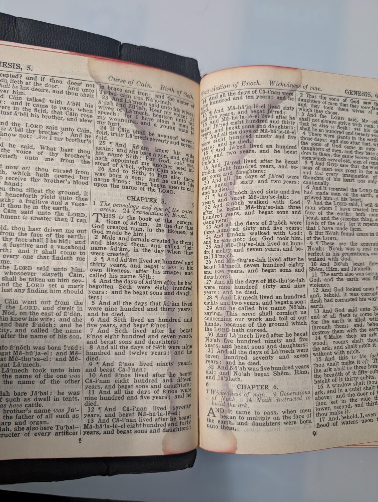 Vintage Holy Bible Illustrated With the Words of Christ Printed in Red (1940’s)