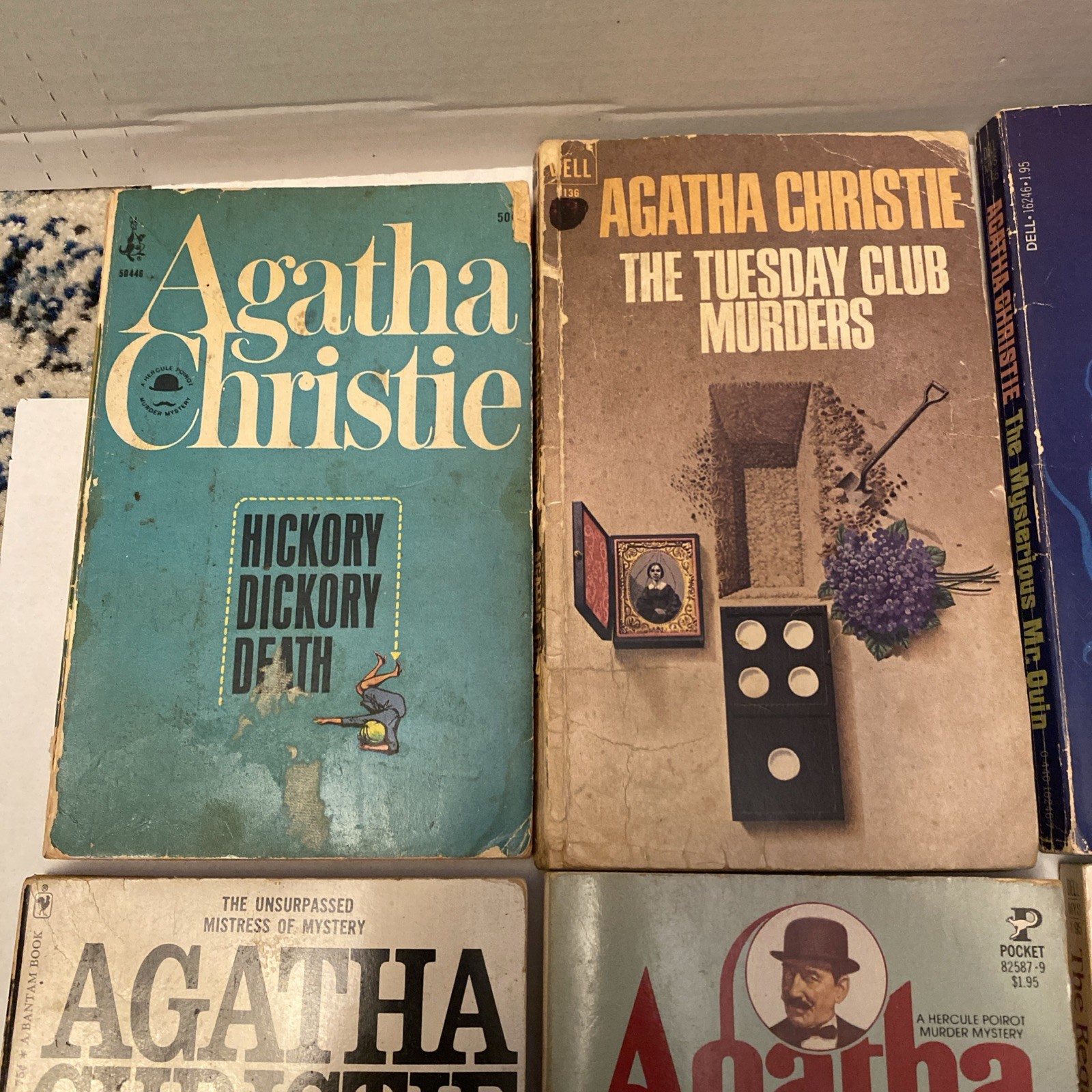 Lot of 8 AGATHA CHRISTIE Mysteries Paperback