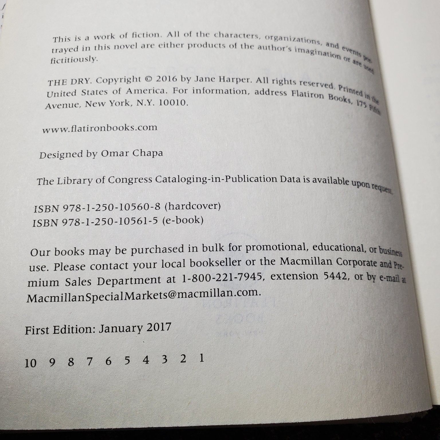 The Dry Jane Harper 2017 First Edition Mystery Thriller Flatiron Books