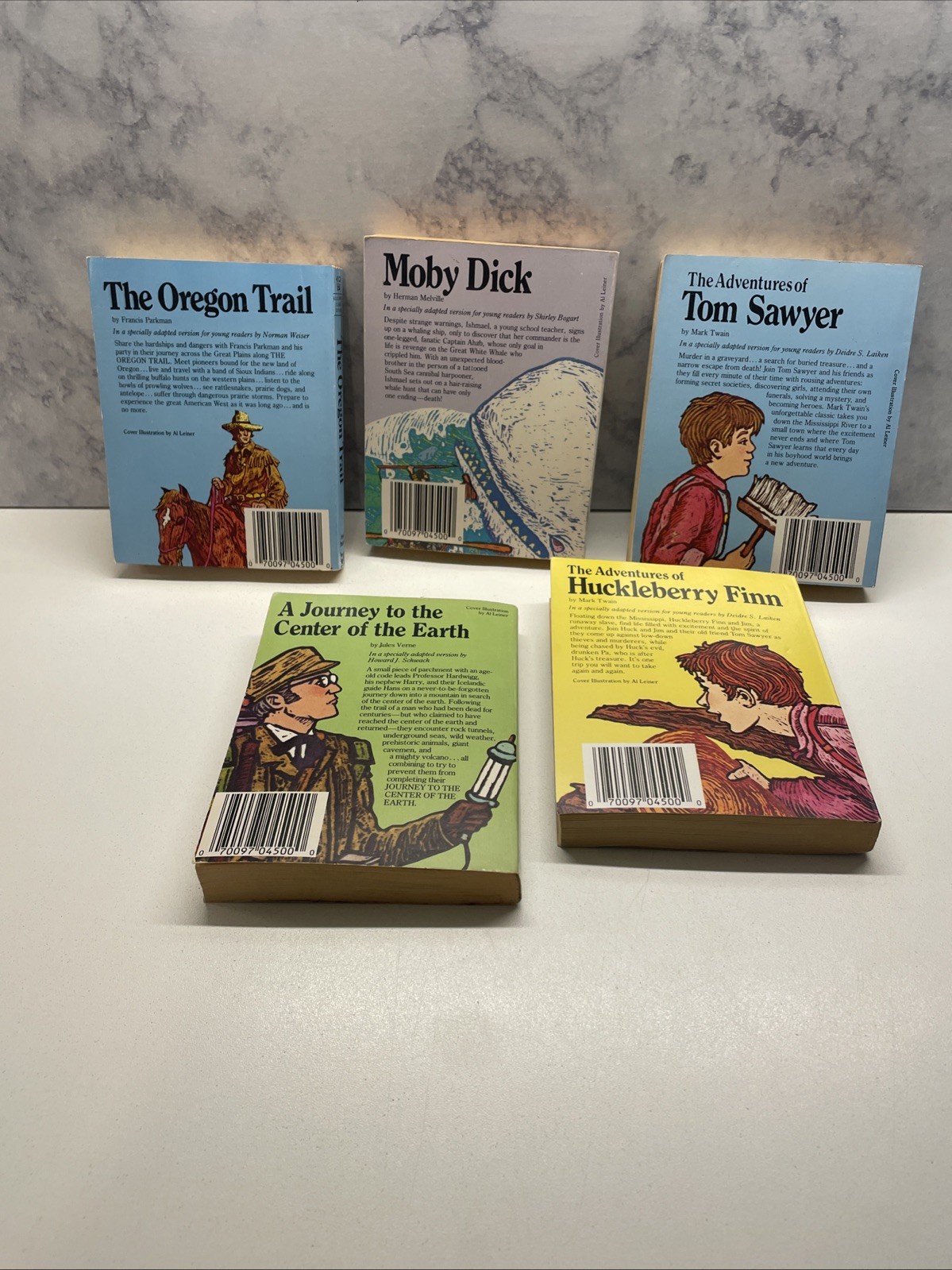 Lot of 5 Moby Books Illustrated Mini Classics Book Lot – Oregon, Moby, Tom, Finn