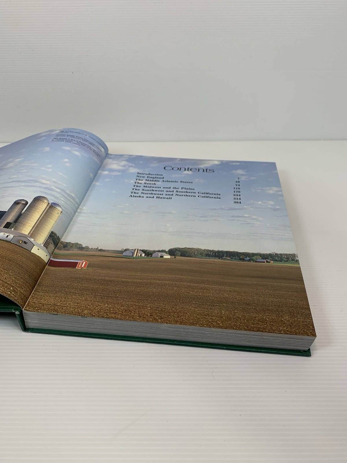 1988 AMERICA THE BEAUTIFUL Book – Dorset Press – 400 Pages – 1992 Hardcover