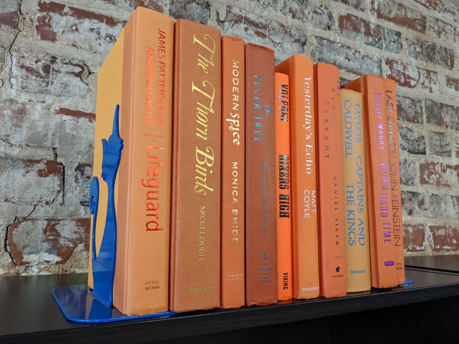 Books by the Foot | Color-Coordinated Decorative Hardcover Books, Decor, Staging