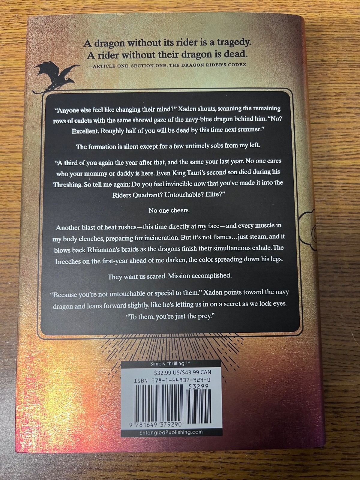 Fourth Wing (Wing and Claw Collection) – by Rebecca Yarros (Hardcover)