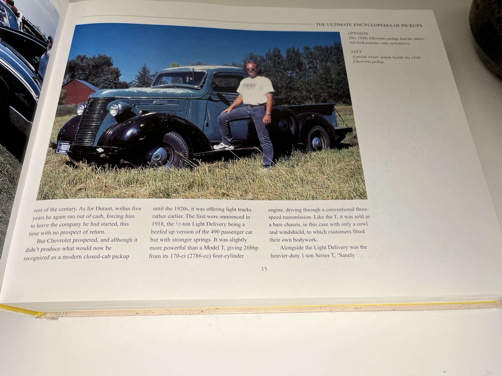 The Ultimate Encyclopedia of Pickups by Peter Henshaw 2005 Hardcover 448 Pages