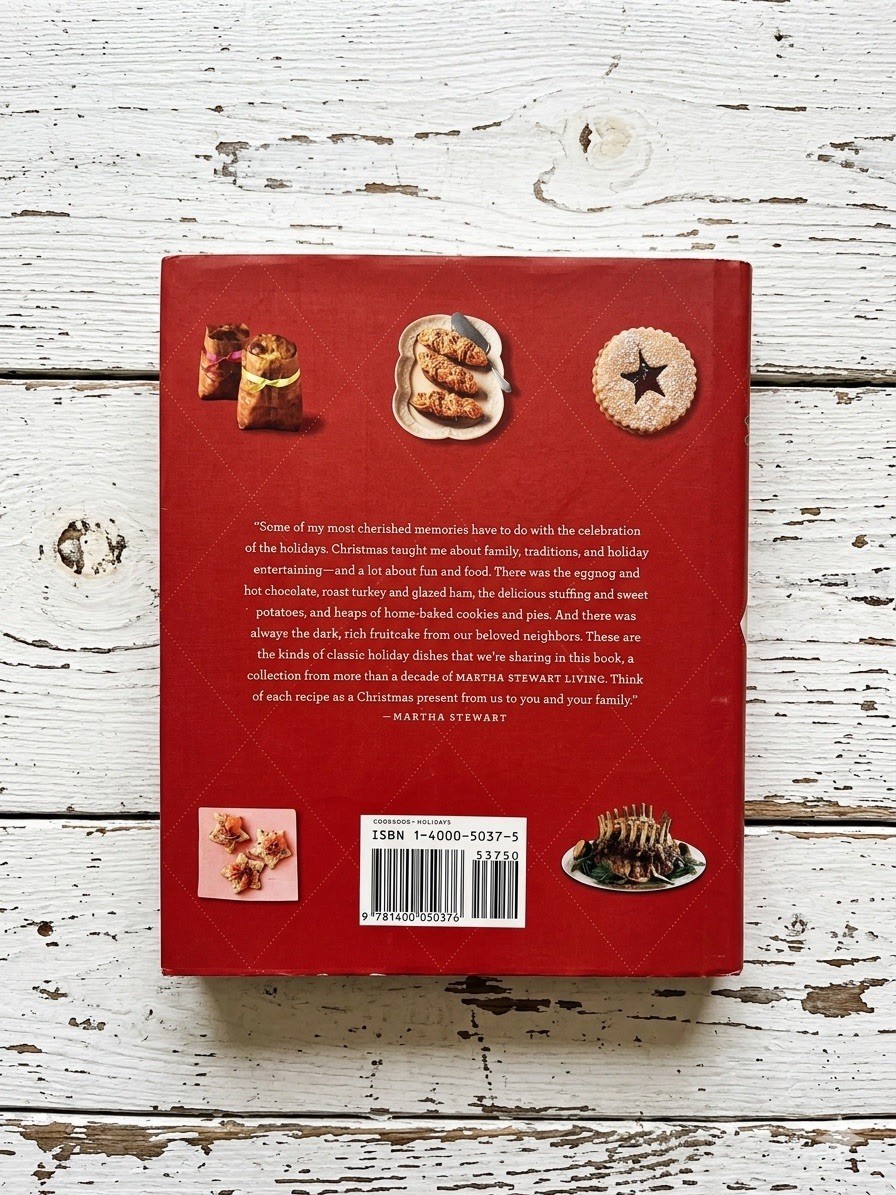 The Martha Stewart Living Christmas Cookbook: A Collection of Favorite Recipes