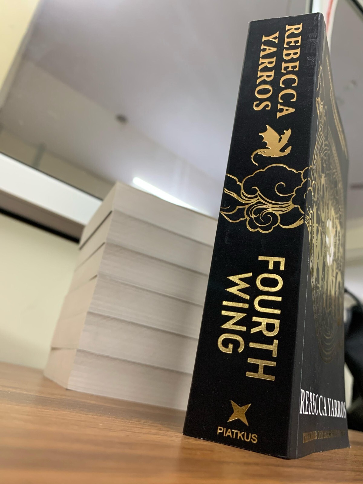 Fourth Wing by Rebecca Yarros Paperback New Bestselling Book