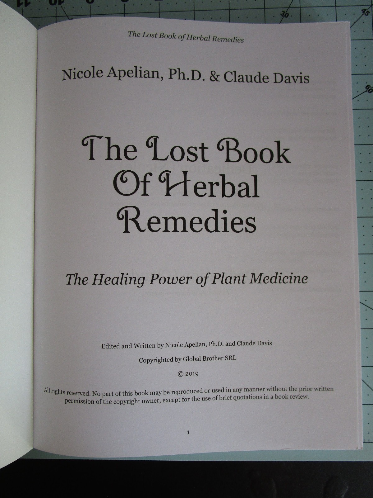 The Lost Book of Herbal Remedies by Nicole Apelian & Claude Davis Paperback 2019