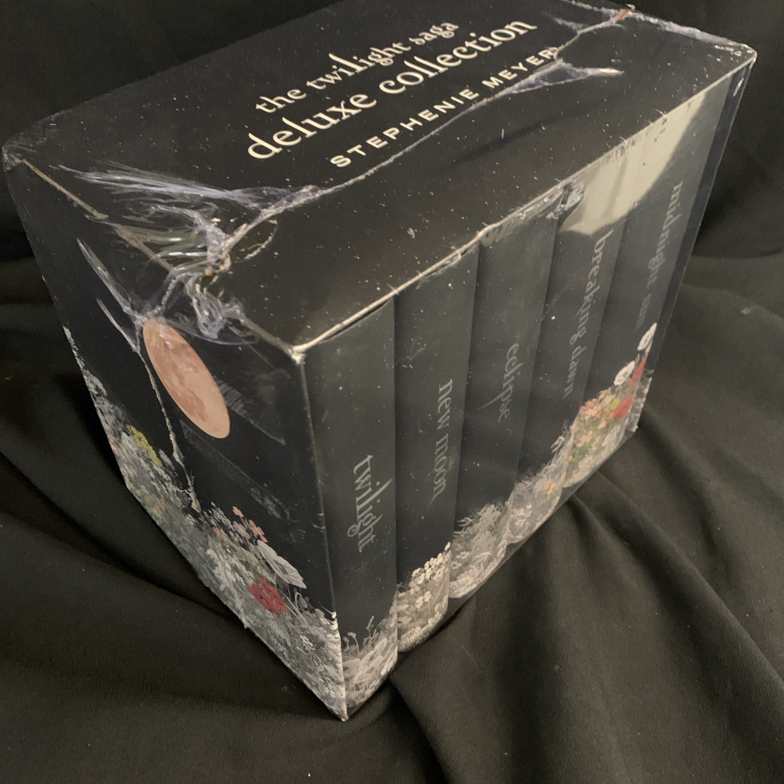 NEW SEALED! FRESH! CLEAN! Twilight Saga Deluxe Hardcover Box Set Stephenie Meyer