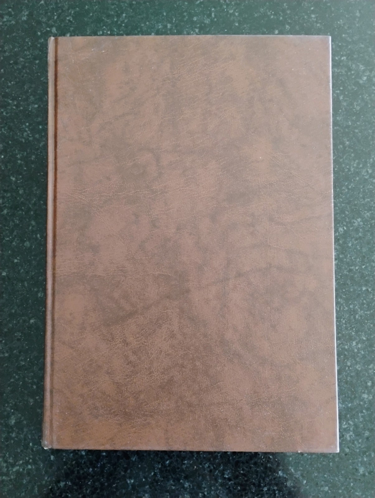 BOER WAR MEMORABILIA – THE COLLECTOR’S GUIDE – PIETER OOSTHUIZEN – HARDCOVER