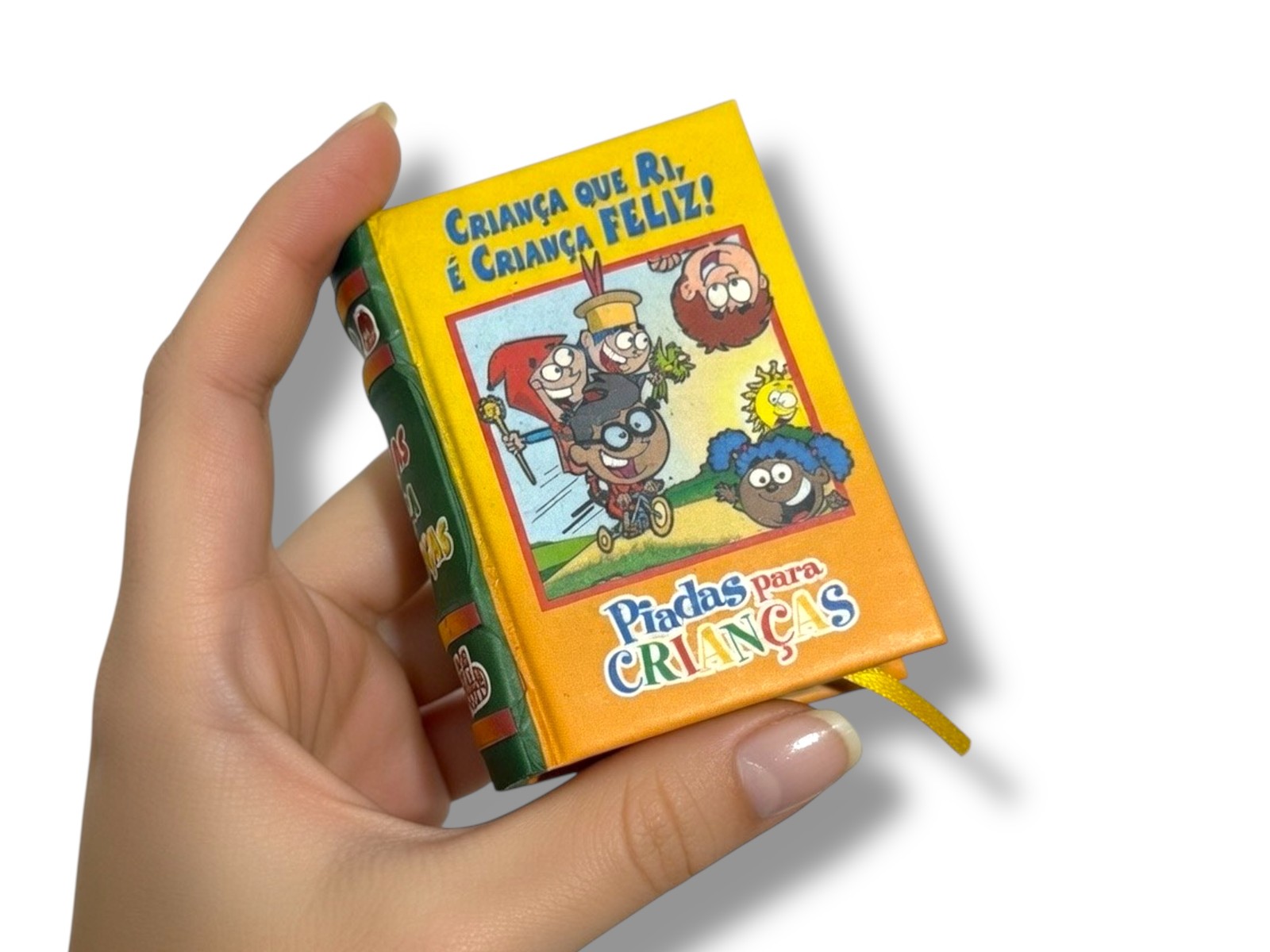 Piadas para Crianças mini book hardcover 430p in Portuguese color illustrated