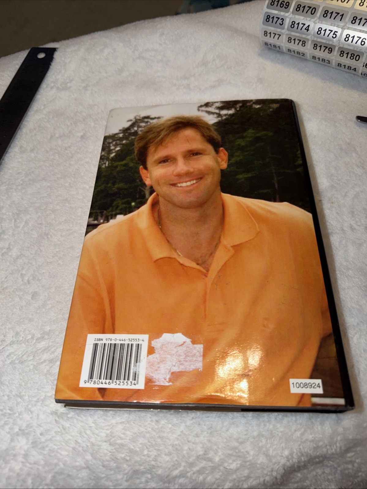 A Walk to Remember by Nicholas Sparks 1999 Hardcover Book Larger Print New